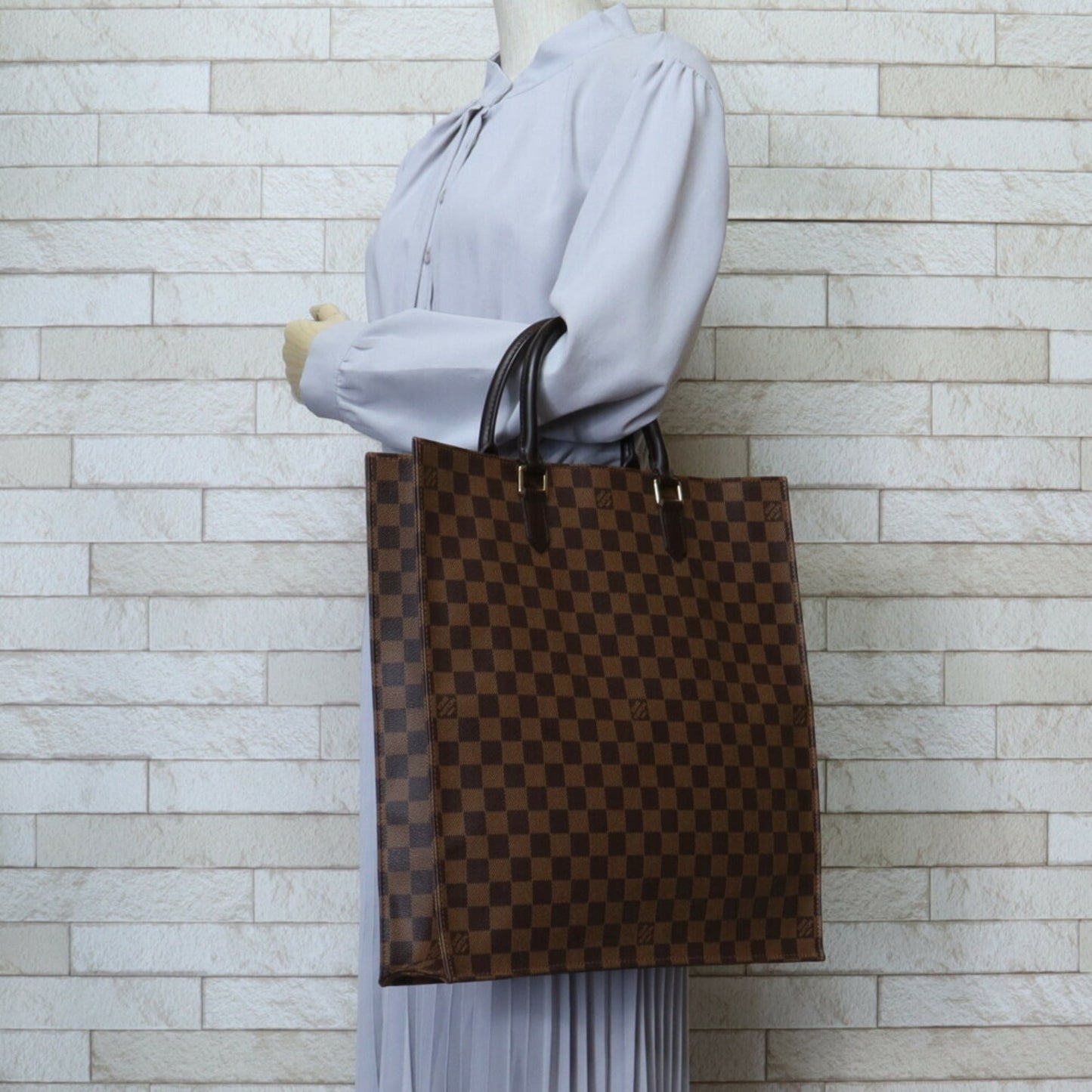 Louis Vuitton Damier Canvas Damier Canvas Handbag