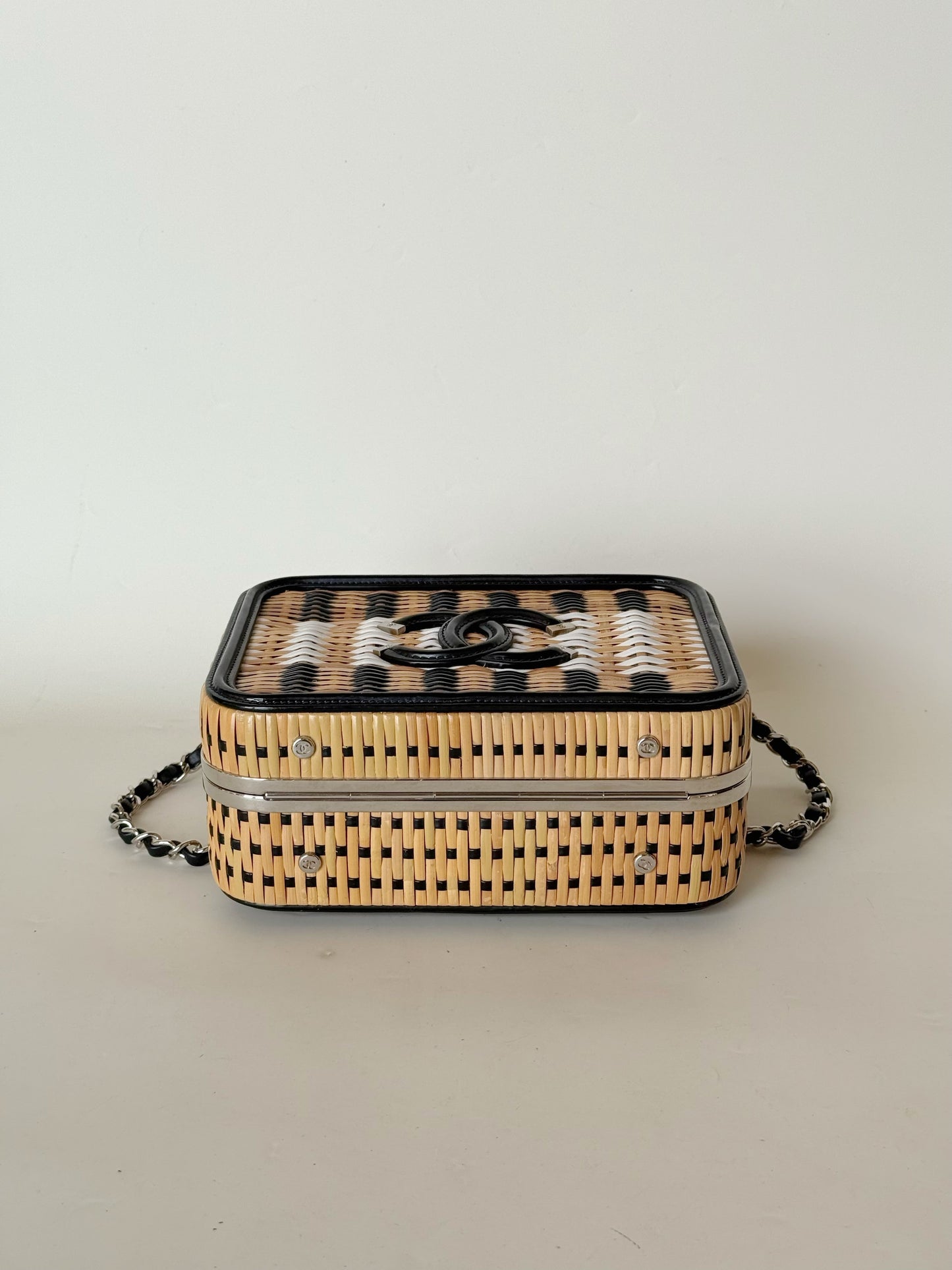 Chanel Raffia Patent CC Filigree Vanity Case