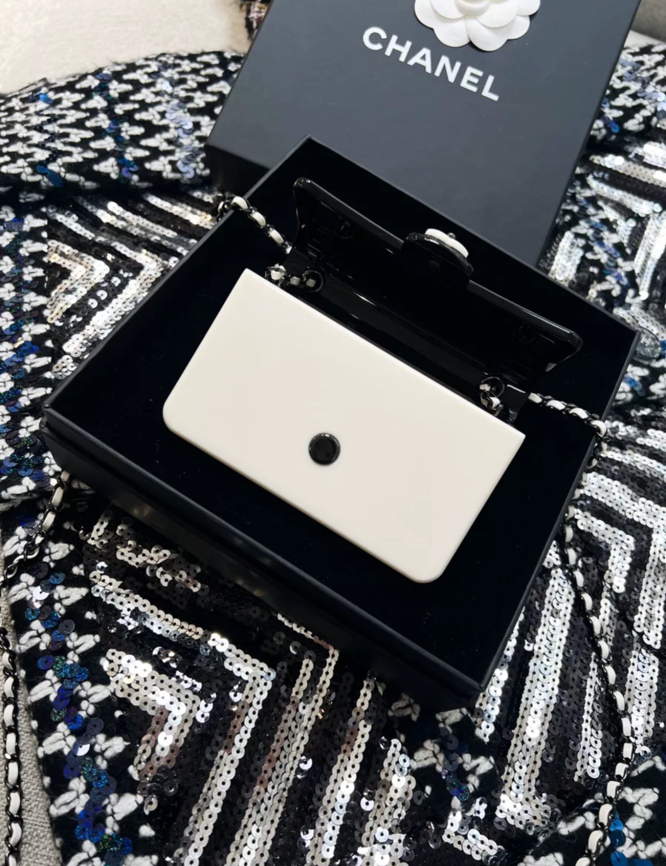 Chanel 21 black and white acrylic box minaudière