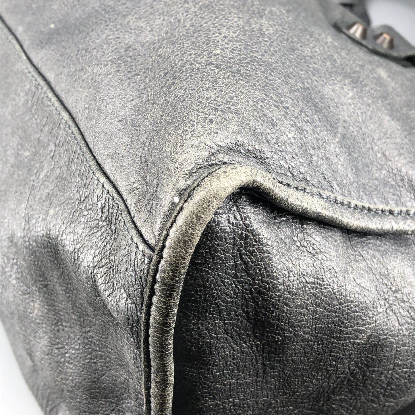 Balenciaga Classic City Distressed Leather Shoulder Handbag Grey