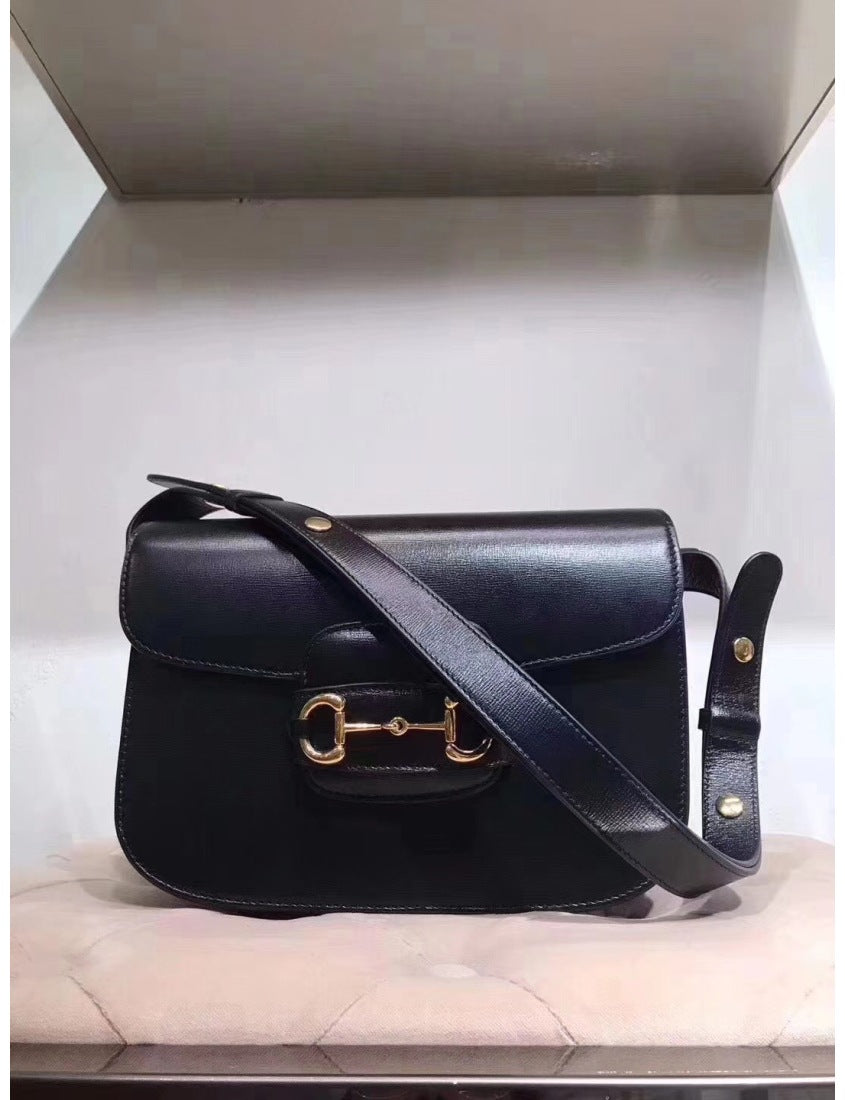 Gucci Crossbody Style 21