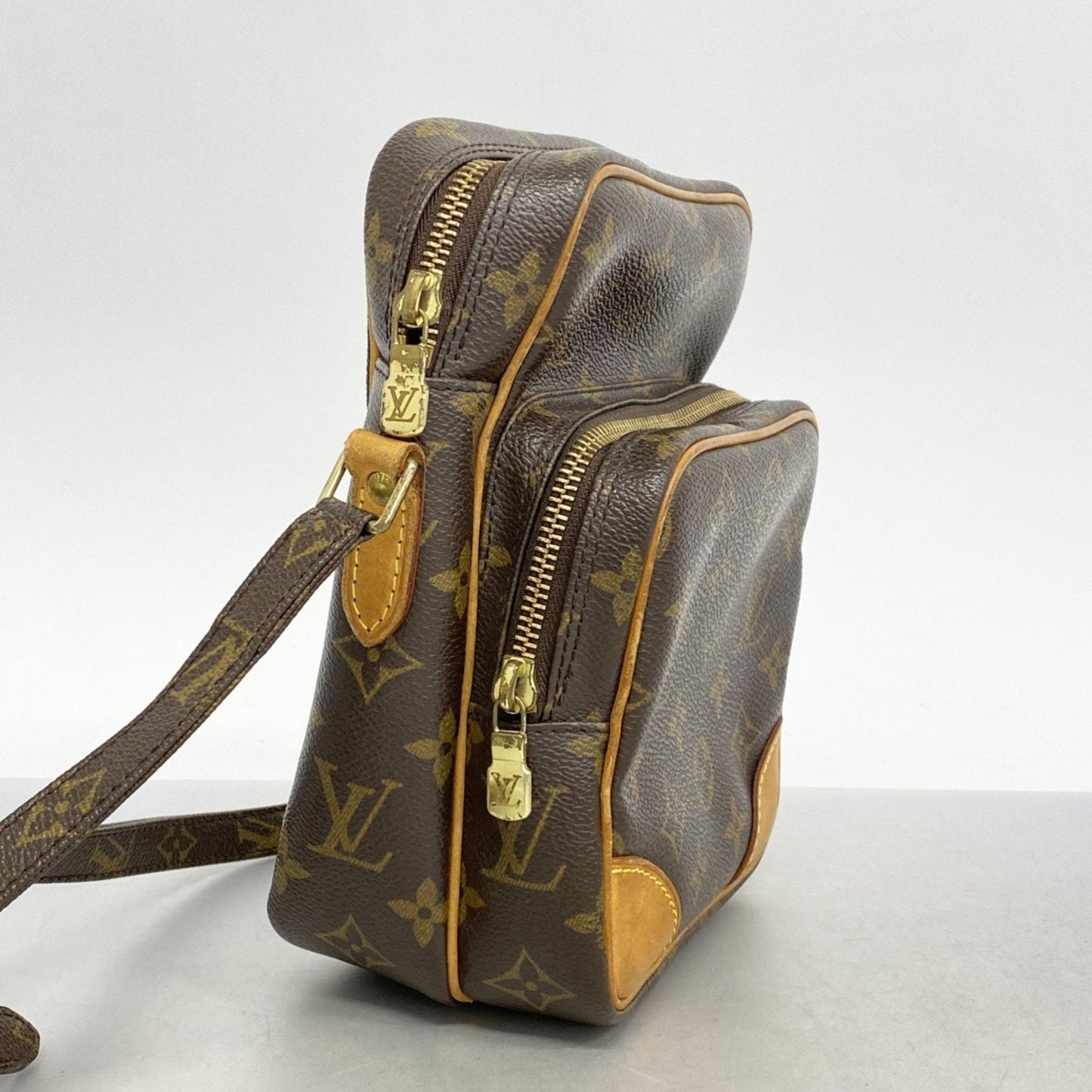 Louis Vuitton  Shoulder Bag