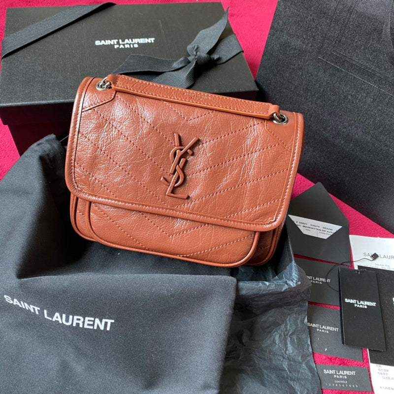 Yves Saint Laurent Editorial Polished Handbag