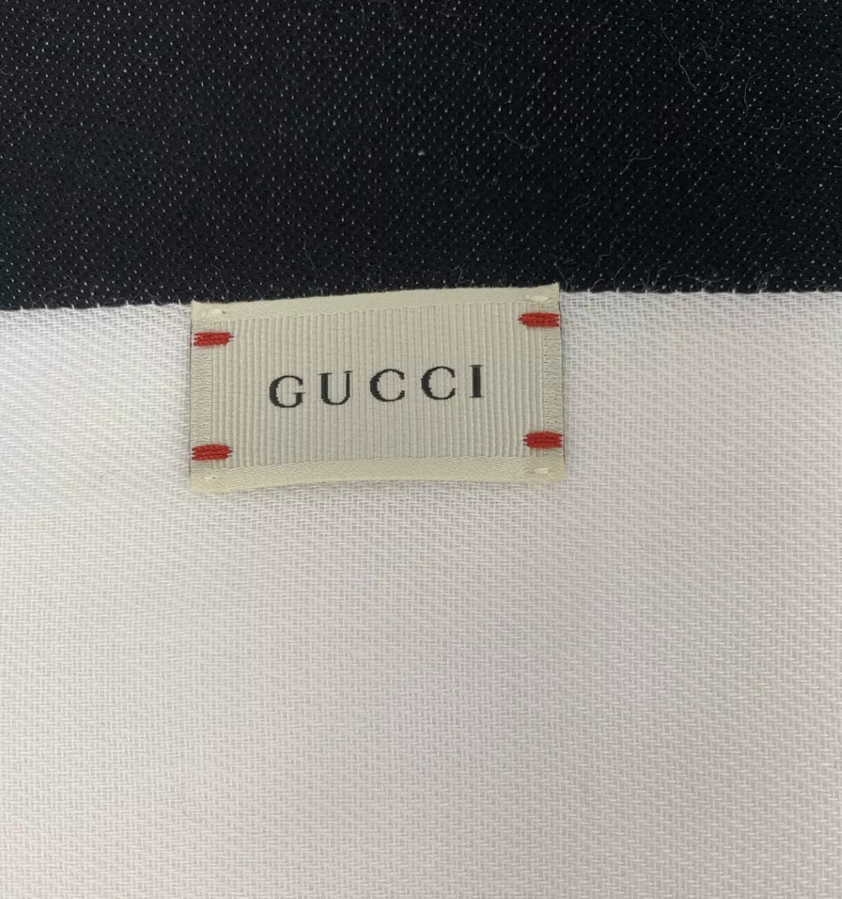 Gucci Loved Kids Ladies White Cotton Neck Scarf w/Rainbow Stripe
