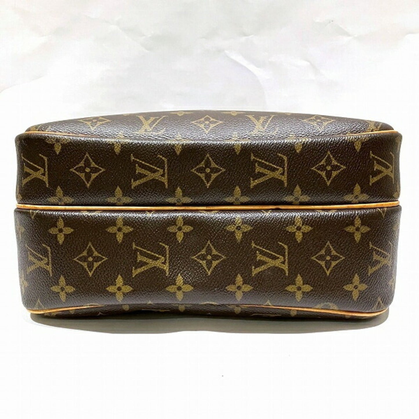 Louis Vuitton Shoulder Bag