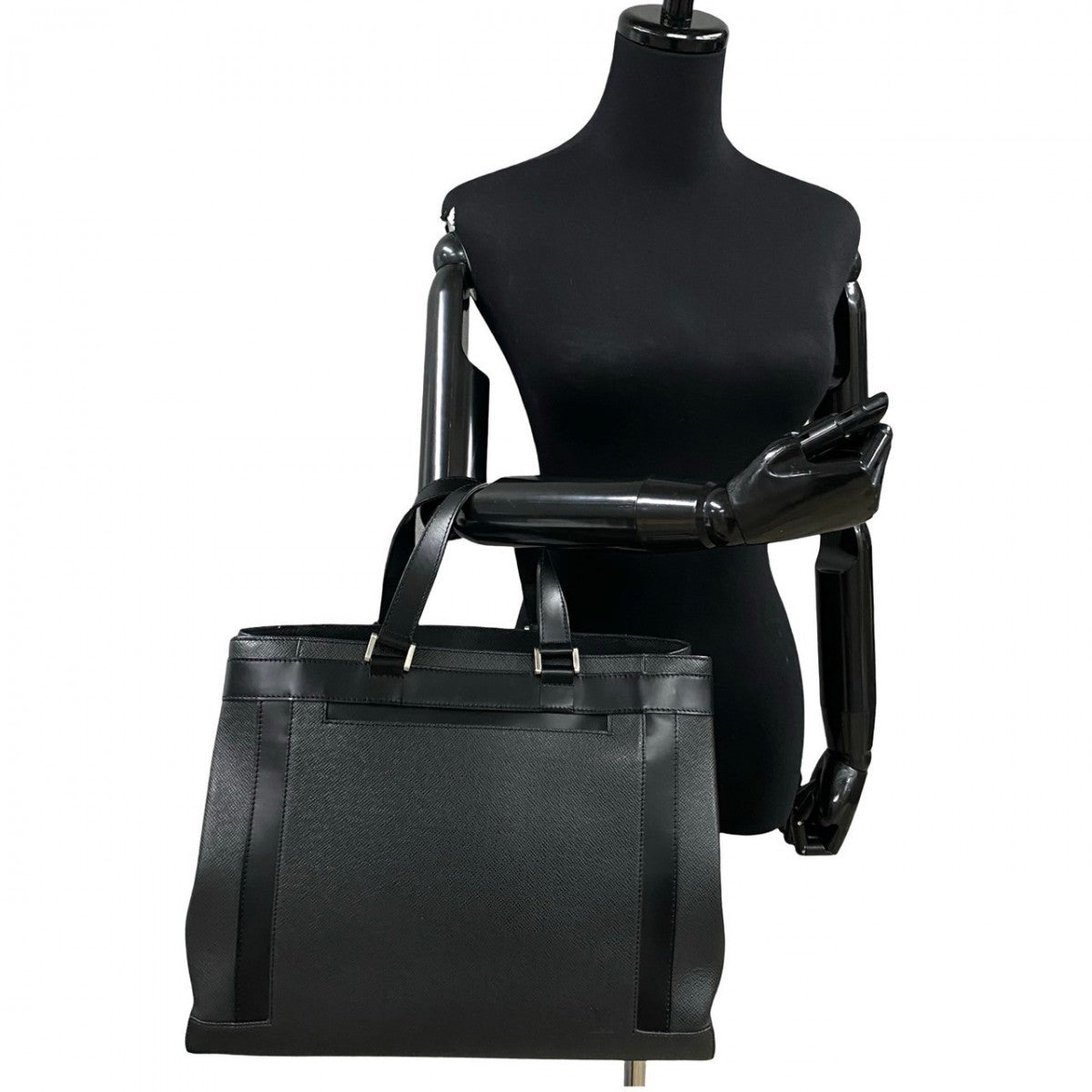LOUIS VUITTON Business bag M31012 leather black Taiga Kasbeck GM mens