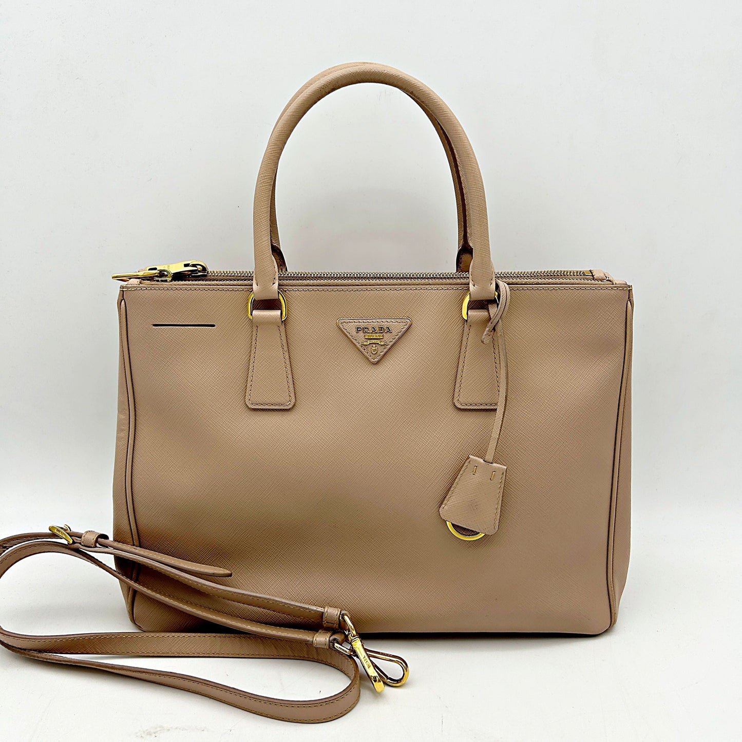 PRADA Saffiano Lux Medium Tote Cammeo ART1157382609