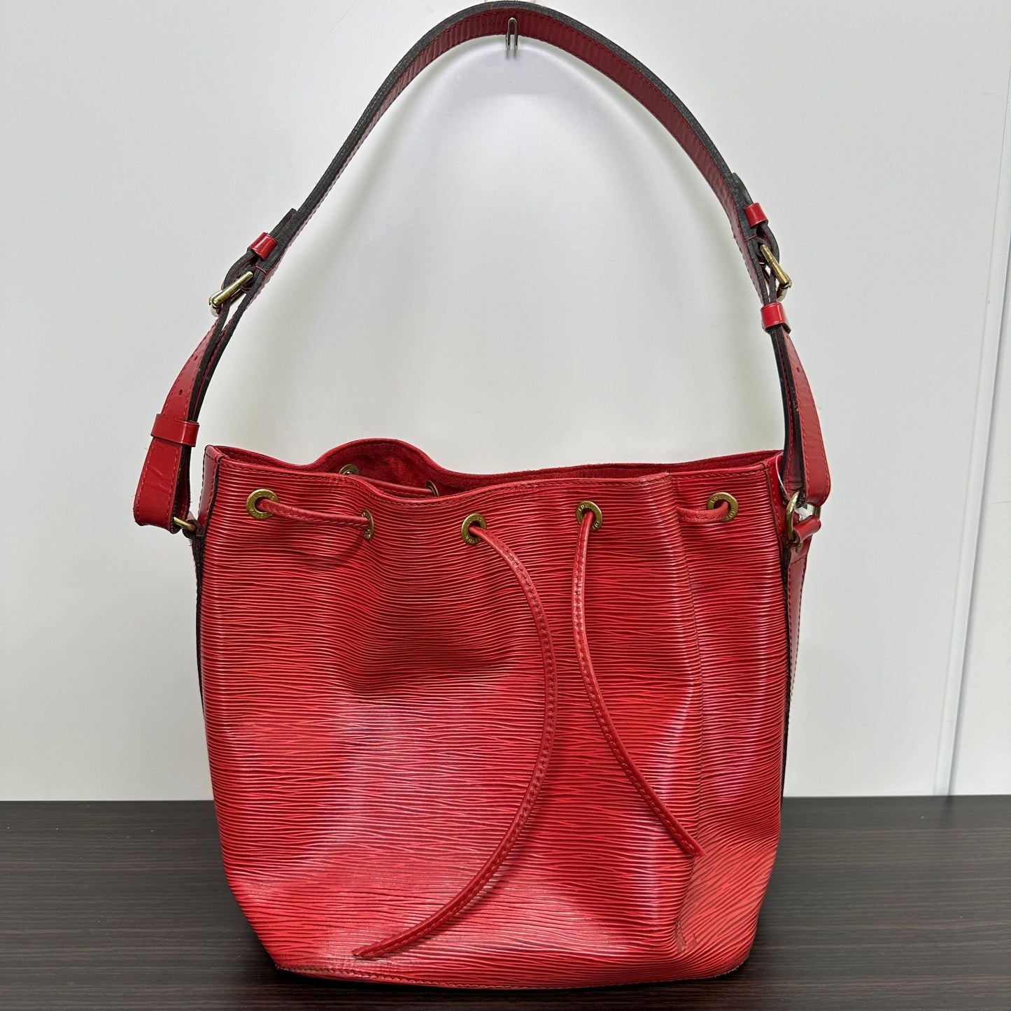 With COA  LOUIS VUITTON Epi Noe PM Bucket Bag