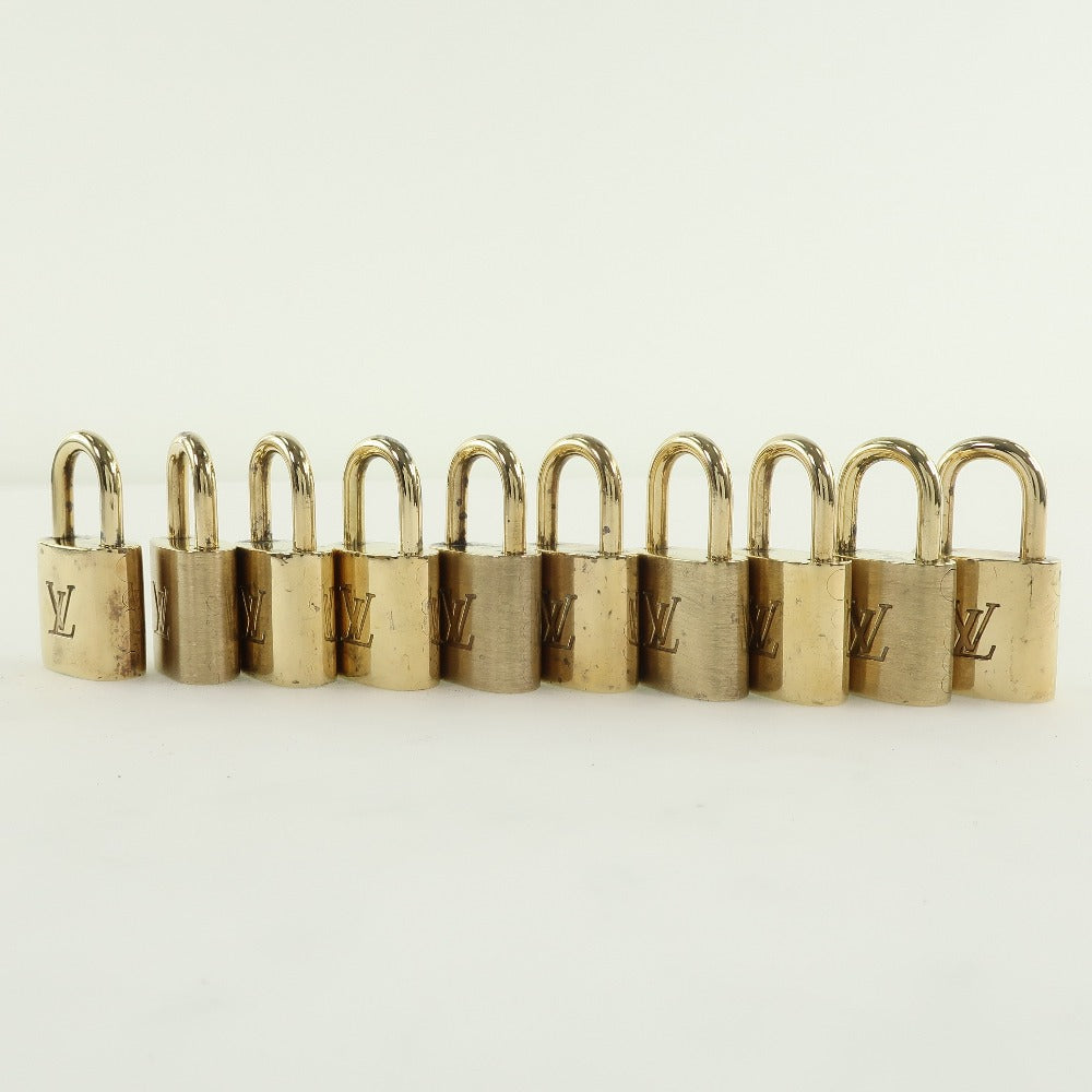 LOUIS VUITTON Cadena brass gold 10 pieces set Padlock & key mens(Unisex)