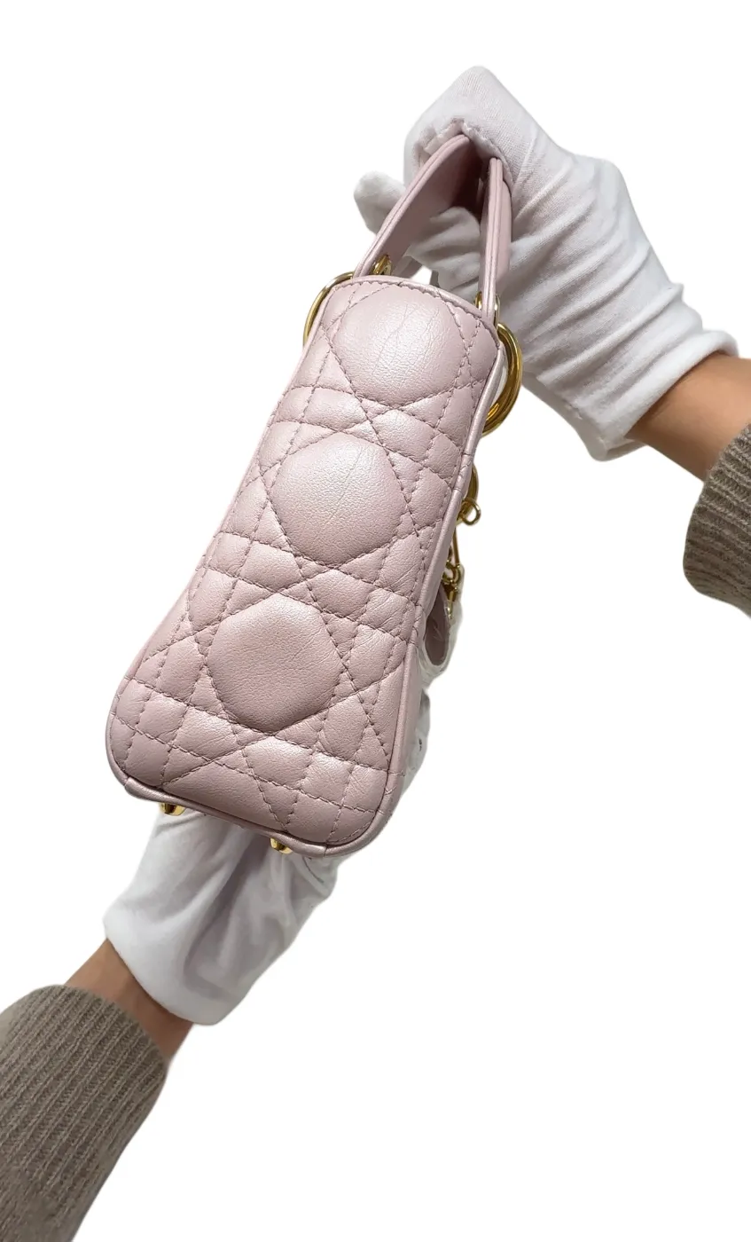 Dior pearlescent pink small size lady dior B21-56