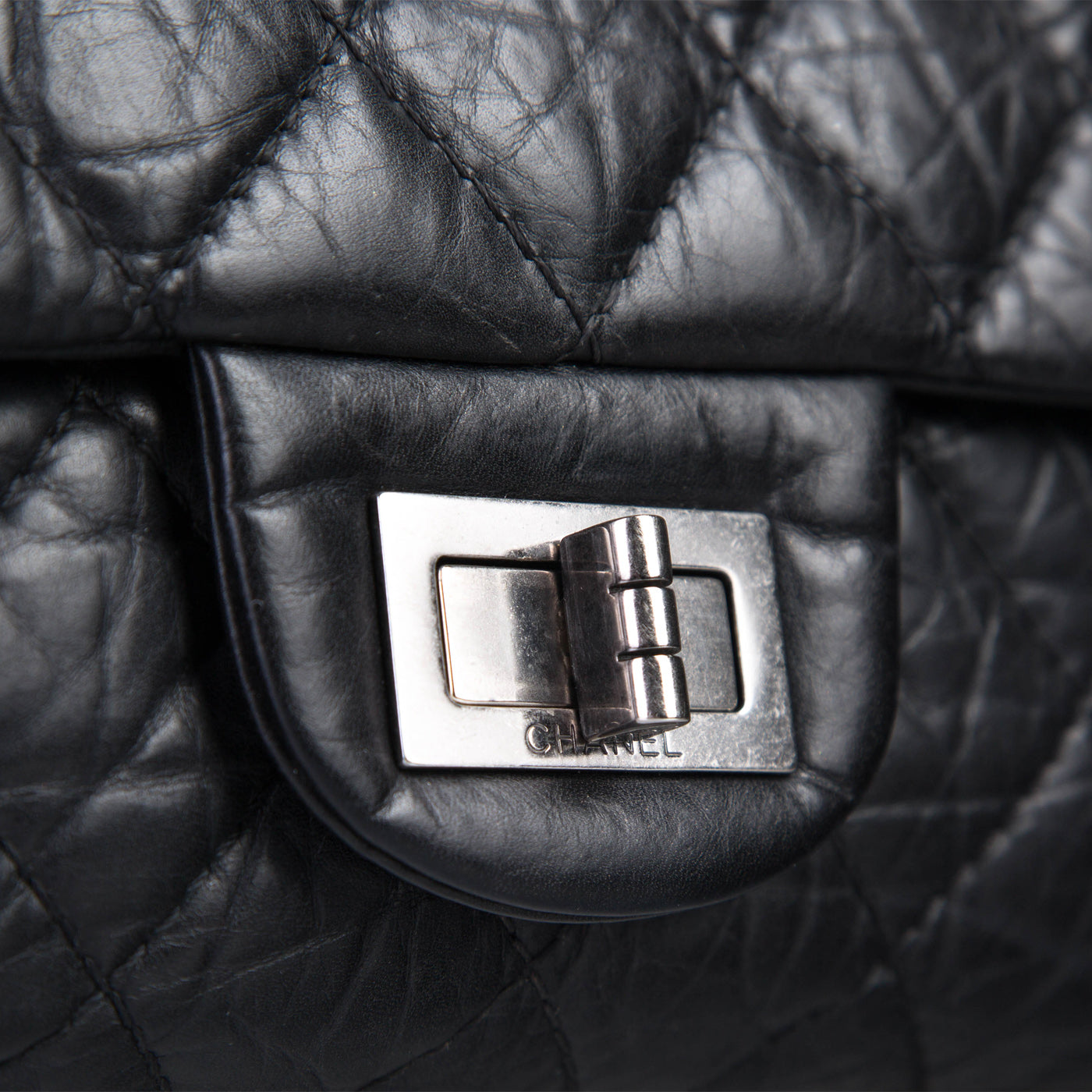 Chanel 2.55 Re-issue Jumbo