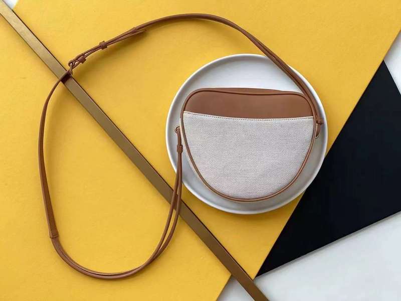 Yves Saint Laurent Weekend Refined Handbag