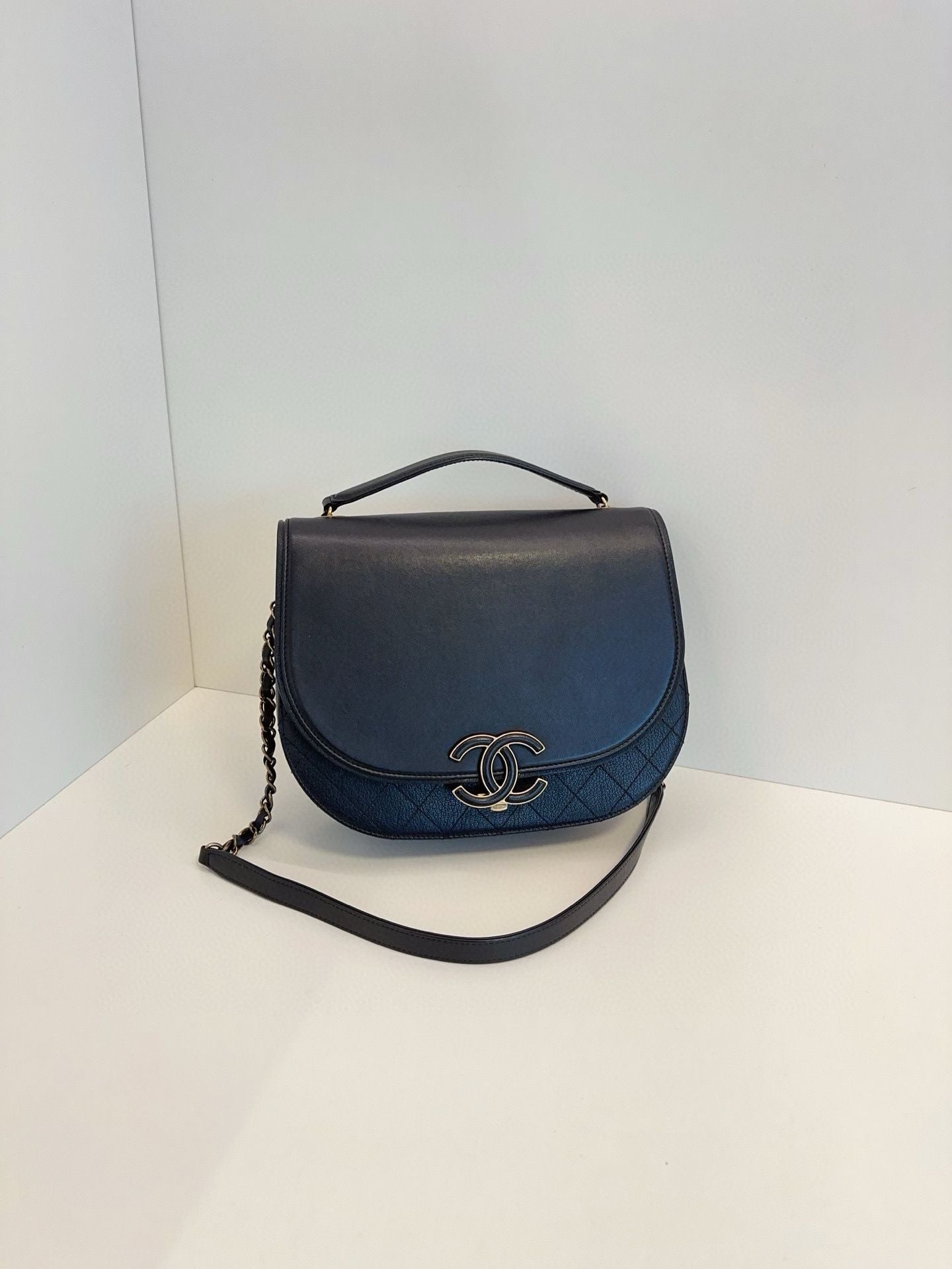 Chanel Saddle Handbag Bag - Ewore Bags