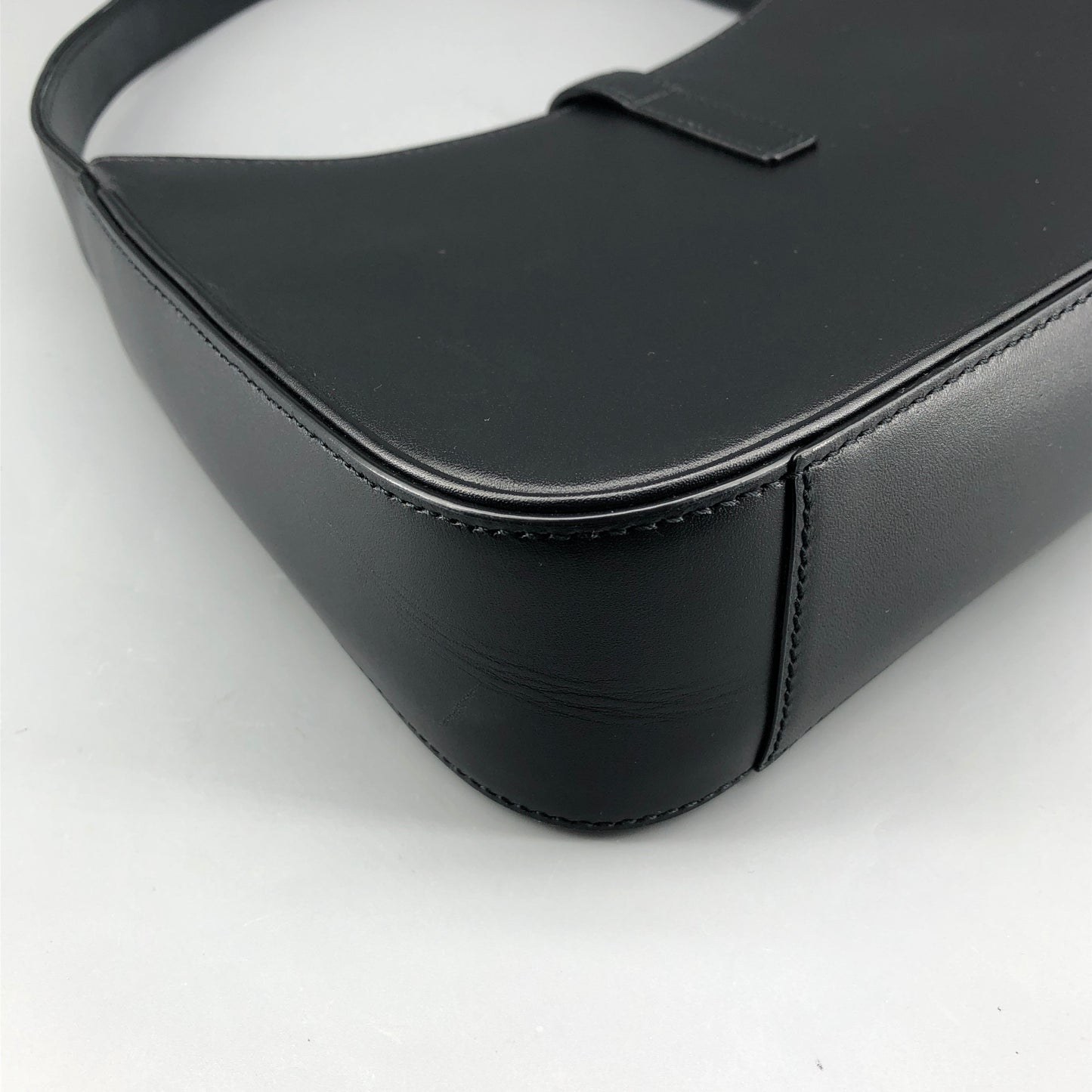Saint Laurent Le 5 à 7 Smooth Leather Hobo Shoulder Bag Black