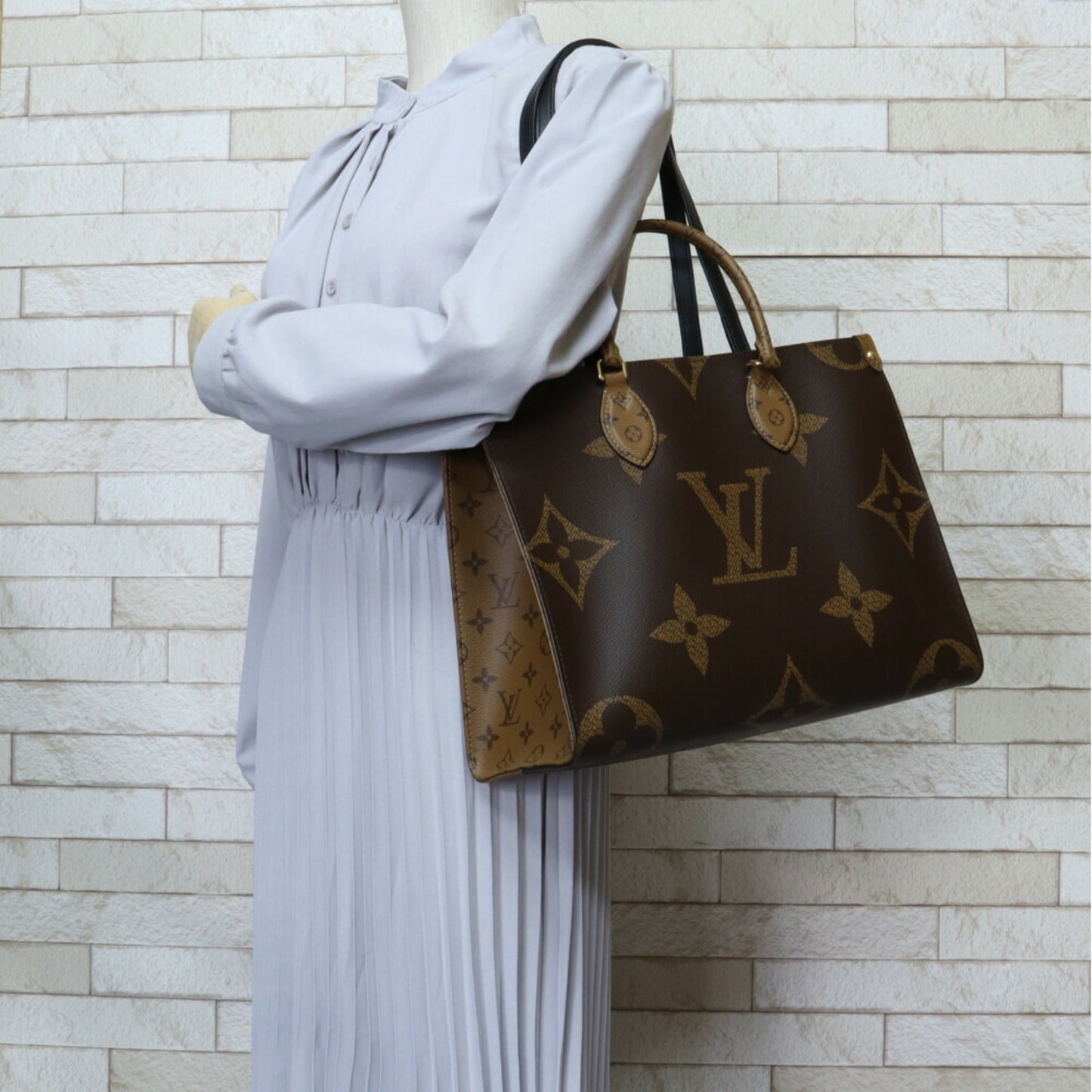 Louis Vuitton  Monogram Canvas Monogram Reverse Shoulder Bag