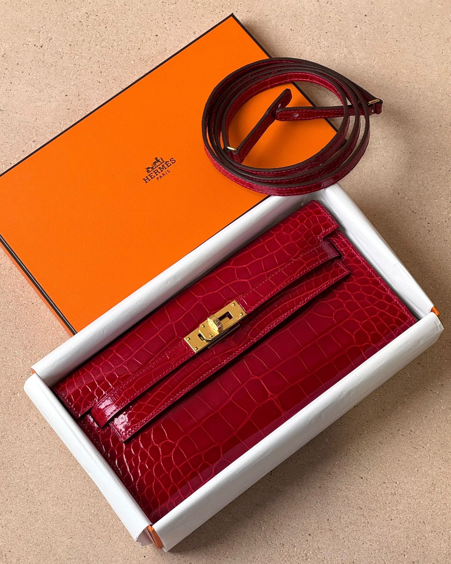 Hermès Kelly To Go - Braise Alligator Mississippiensis | Gold Hardware
