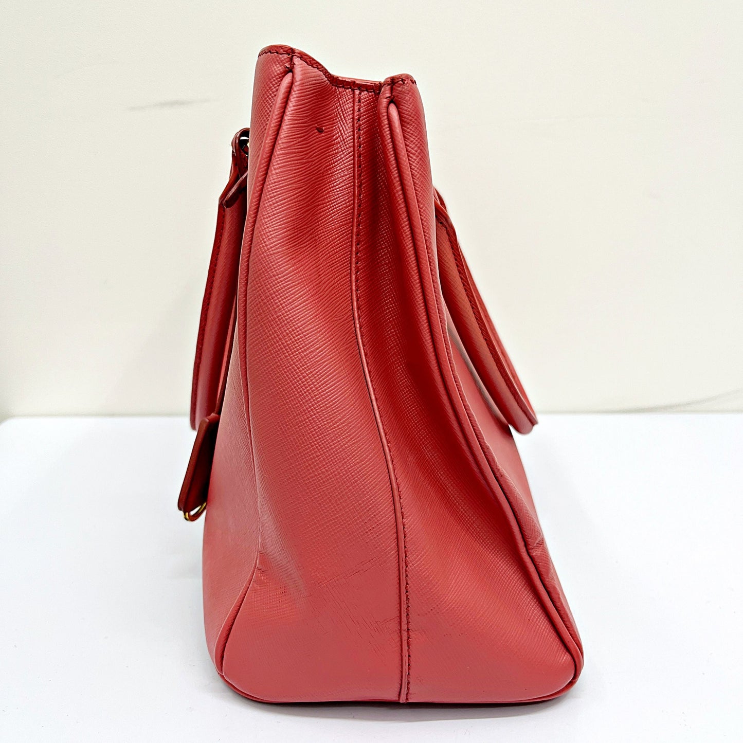 Prada Galleria Red Saffiano Leather pr4636re