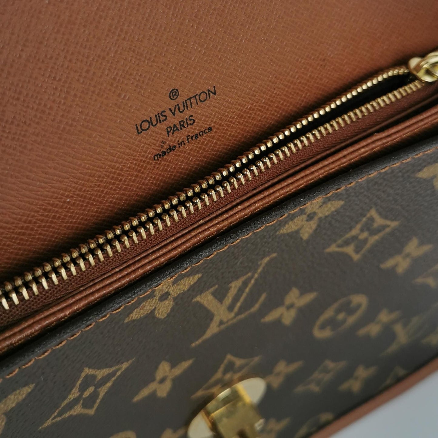 Louis Vuitton Raspail Monogram Canvas Messenger Bag 250502781175919
