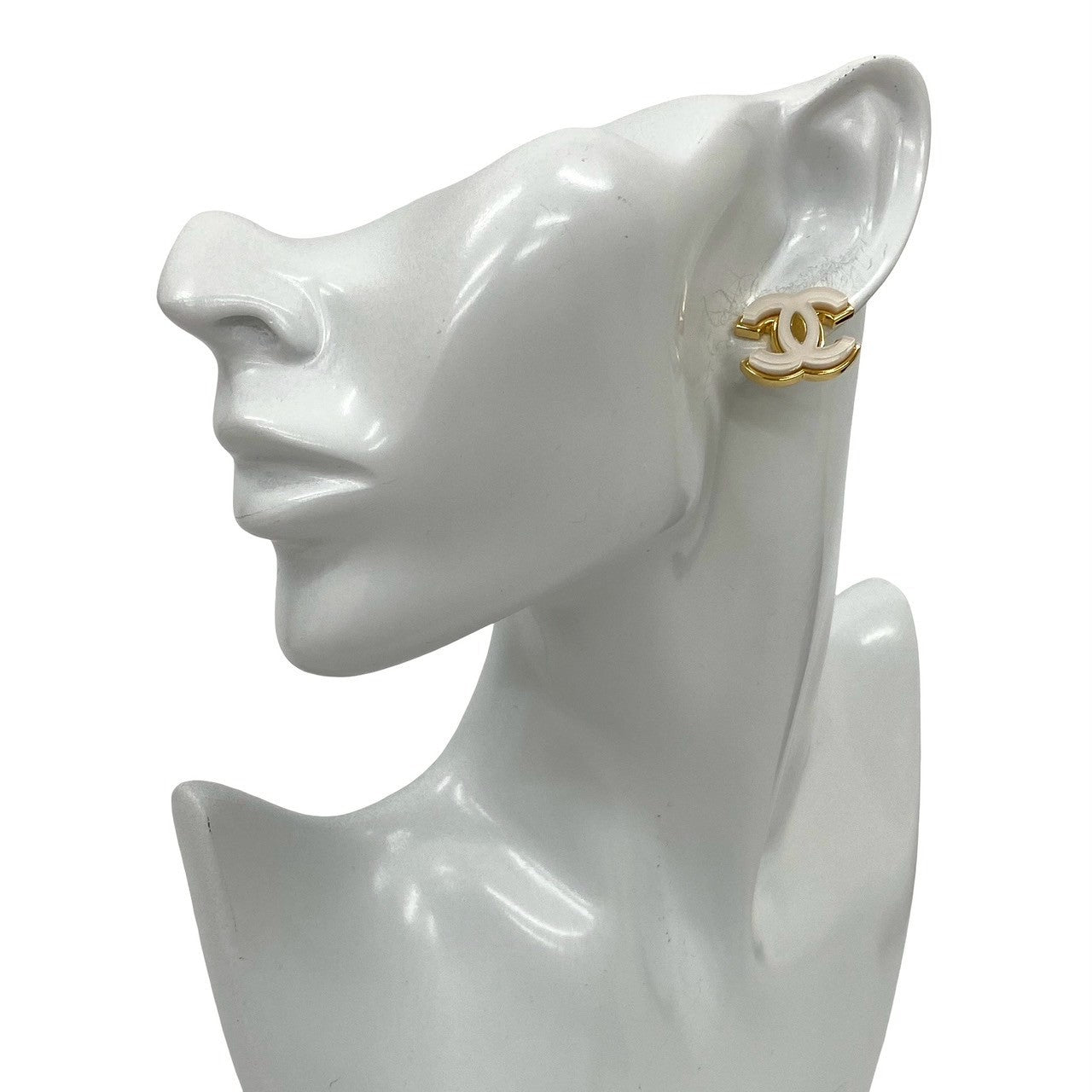 CHANEL Pierce Gold Plated gold
