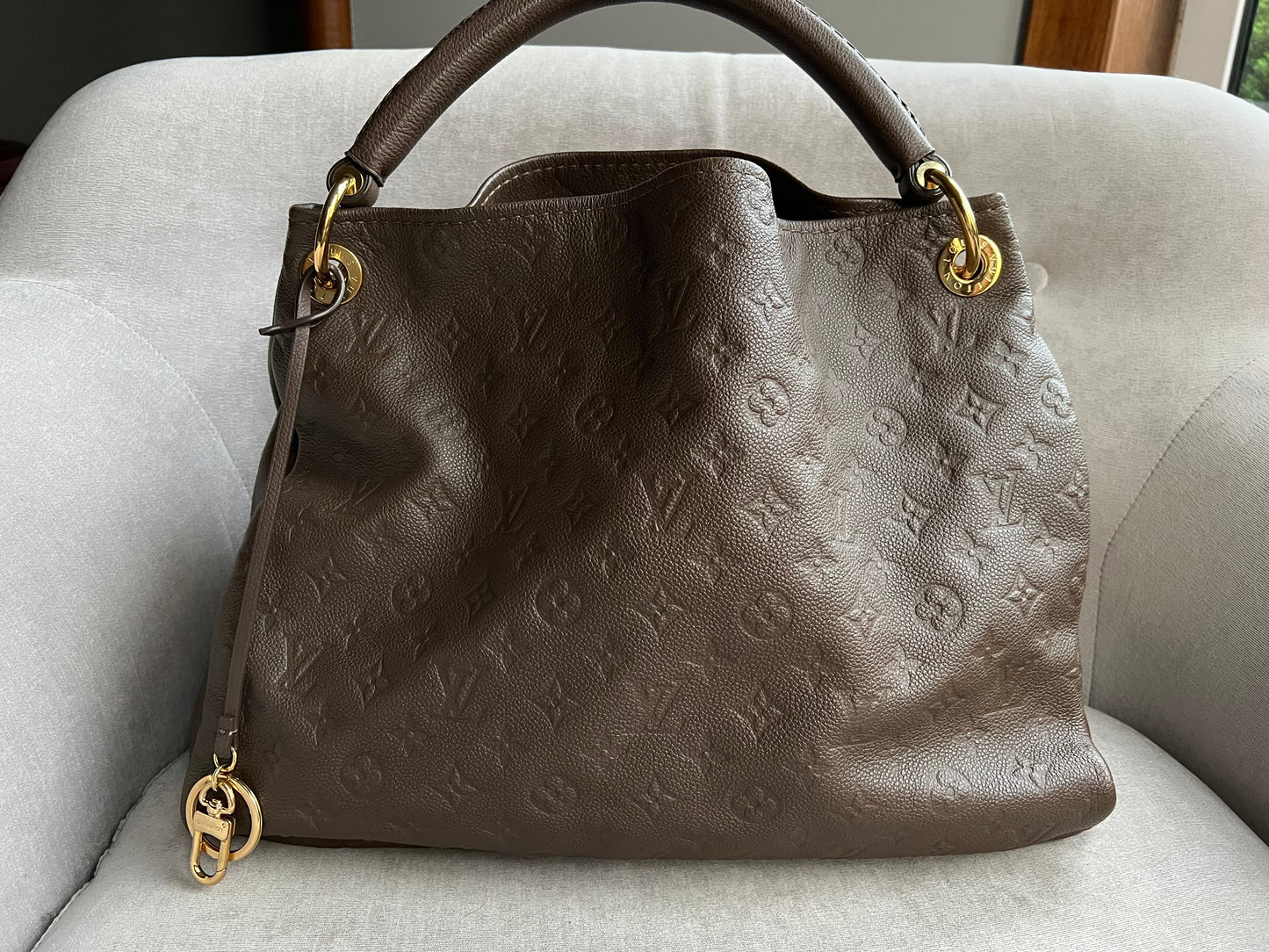 Louis Vuitton Artsy MM Brown Empreinte