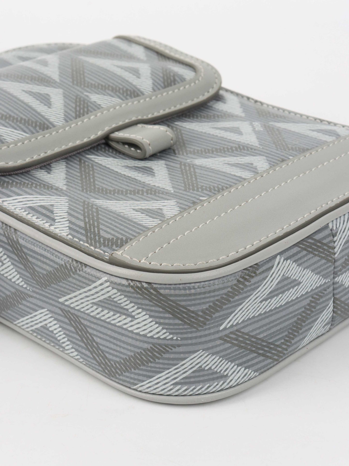 Dior Silver 'Hit The Road' Vertical Crossbody Pouch.