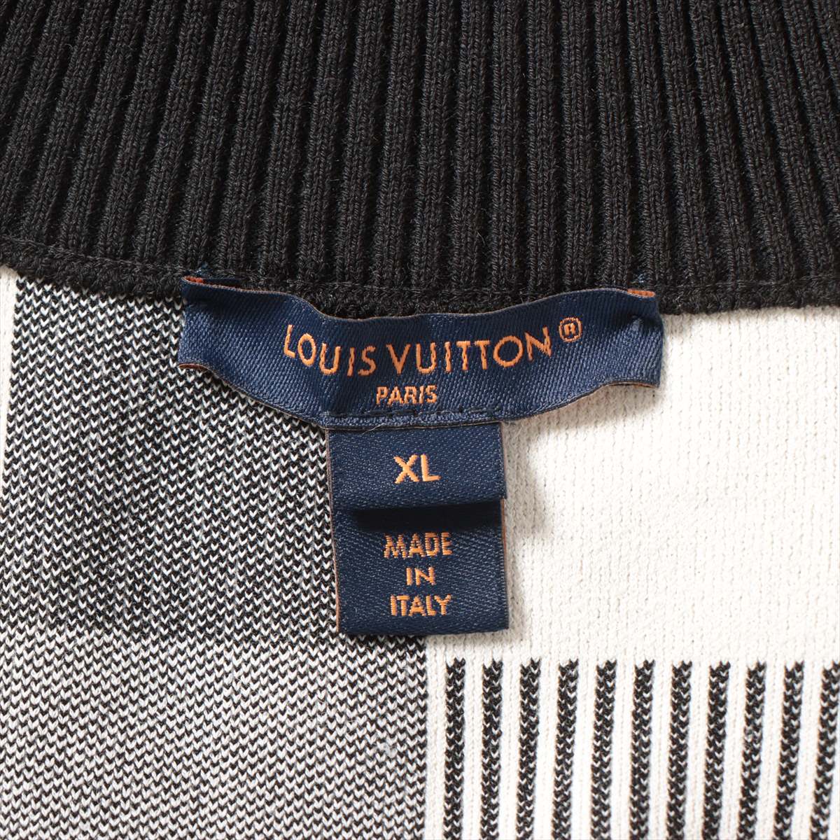 Louis Vuitton 23SS Lon x Nylon  Jacket XL  Grey x White Monogram Damier