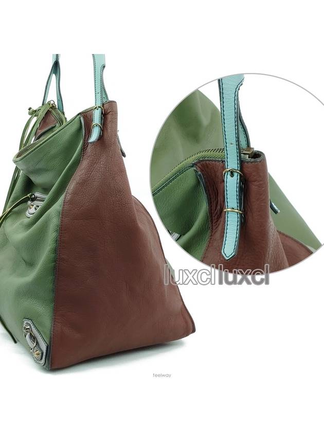 Luxury Balenciaga Trending 2026 Papier shoulder bag 293857