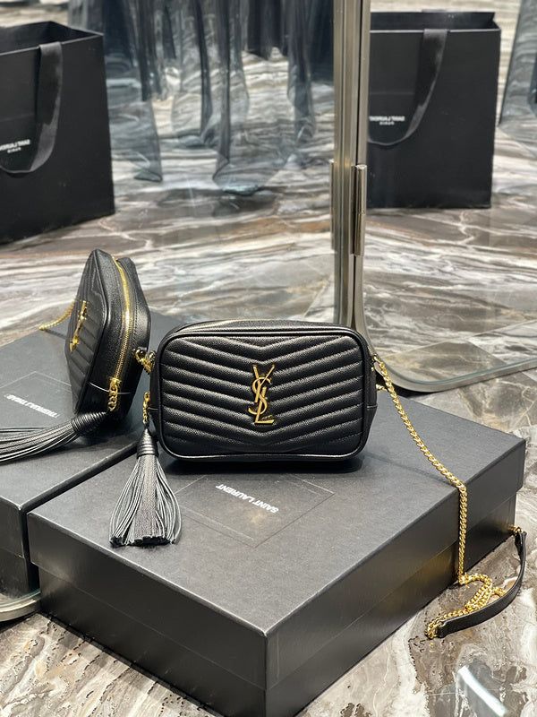 Yves Saint Laurent - Bags - 105