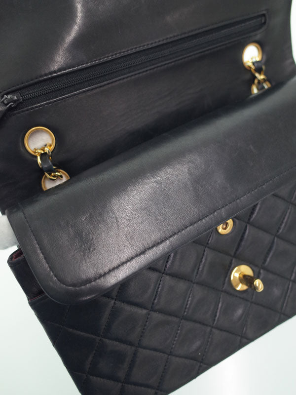Chanel Matelasse Classic Handbag 25 Chain Shoulder Bag Black