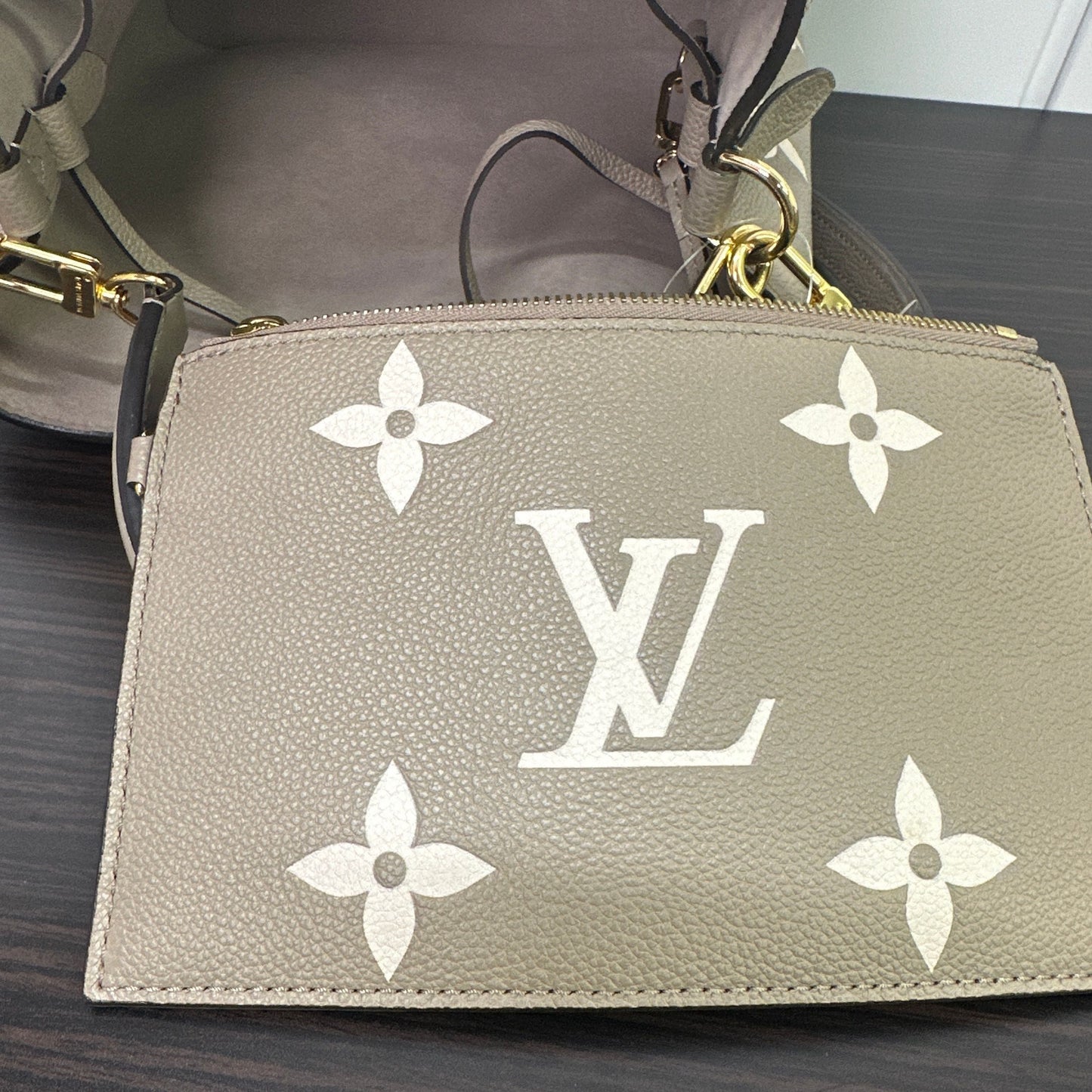 Louis Vuitton Monogram Empreinte Giant NeoNoe MM w/ Pouch - Neutrals Shoulder Bags, Handbags LB121135