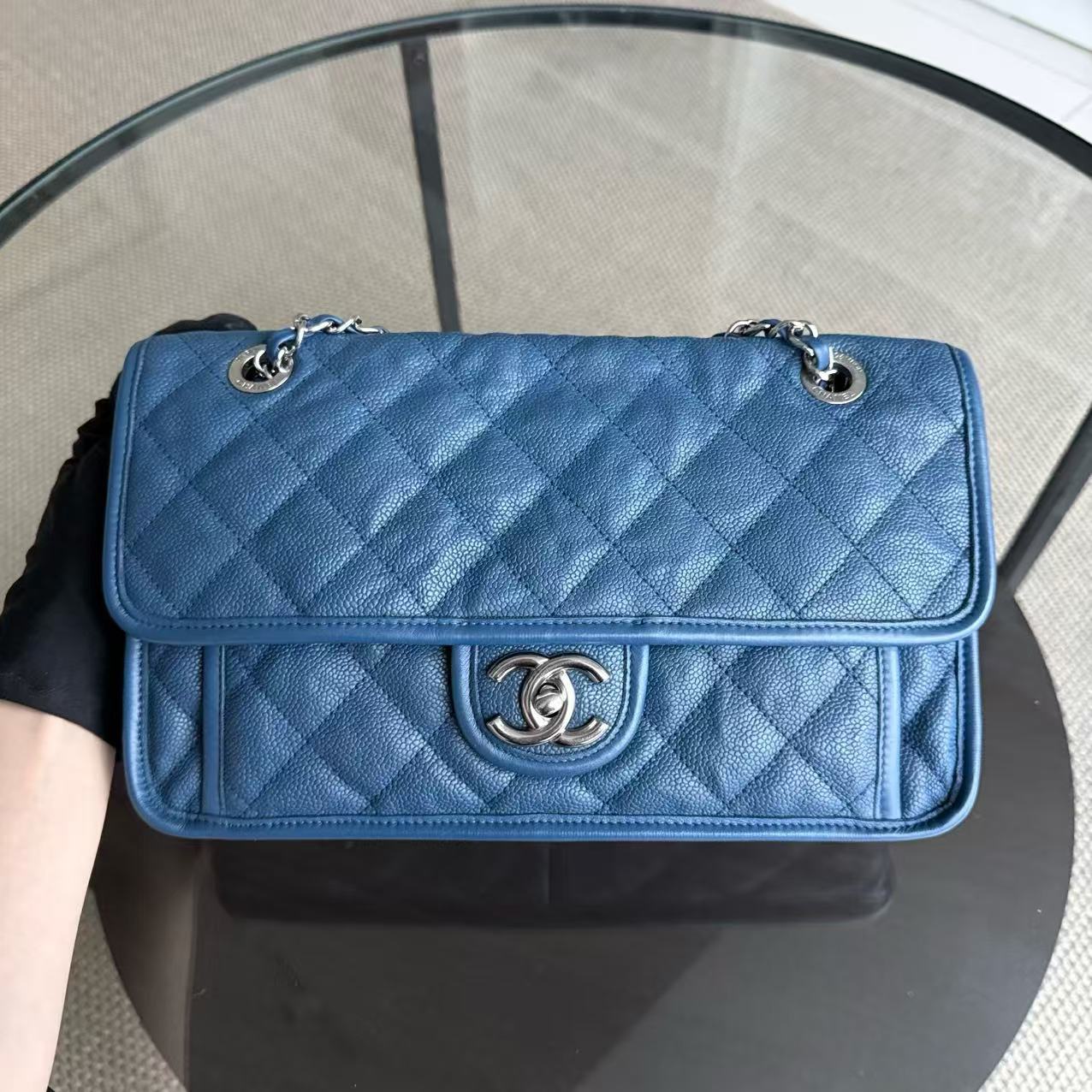 Chanel Handbag - EworeBags