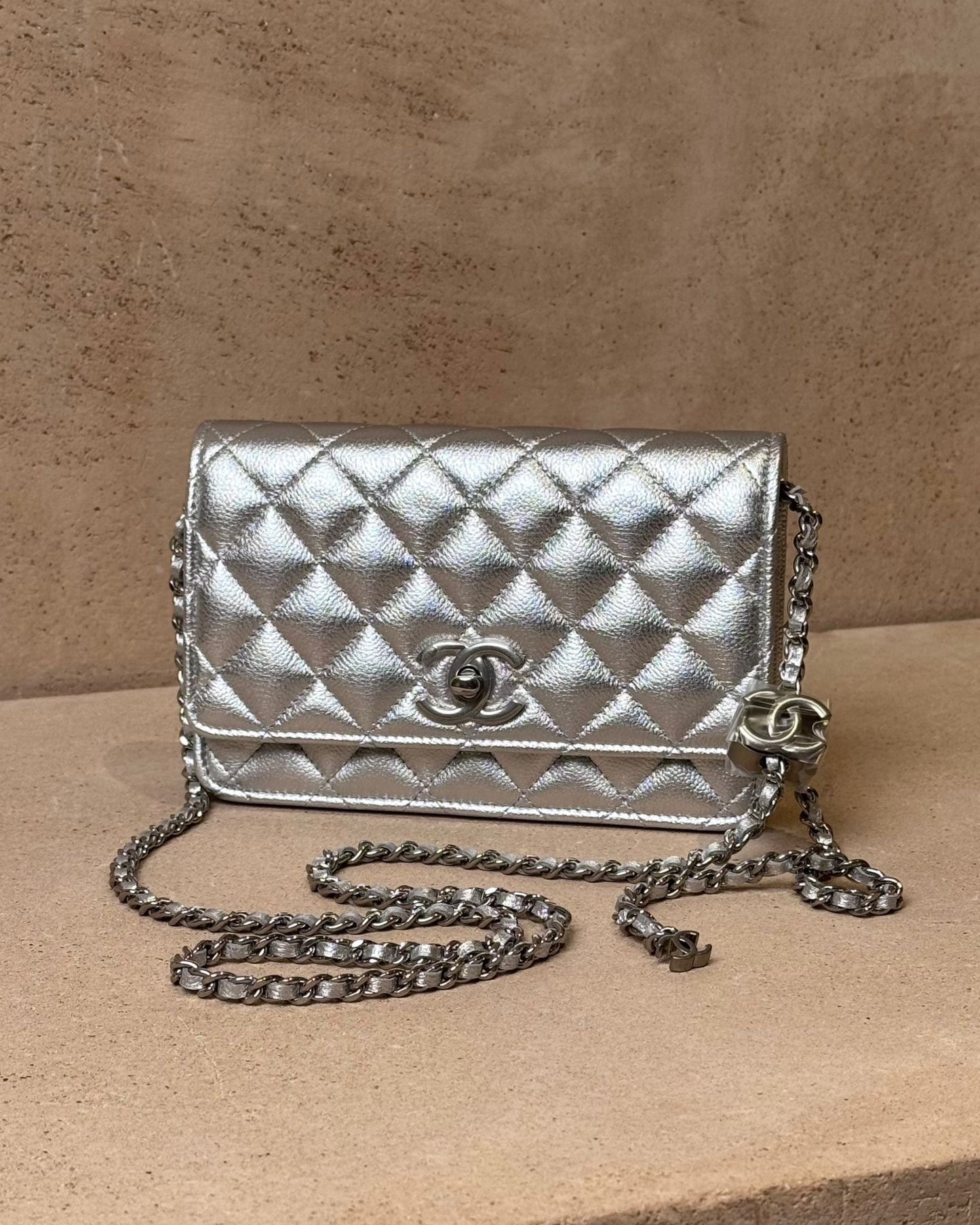 Chanel CC Crush Wallet on Chain - Silver Metallic Caviar | Silver Hardware
