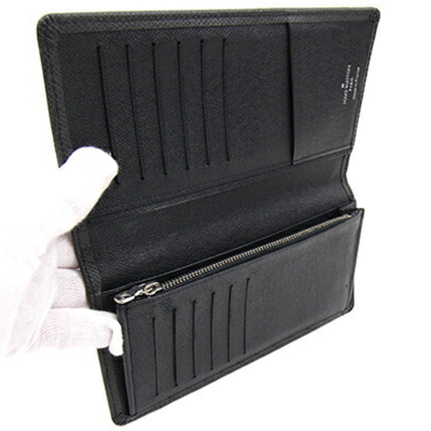 Louis Vuitton Black Leather Brazza (cuir Ta?Øga) wallet accessories