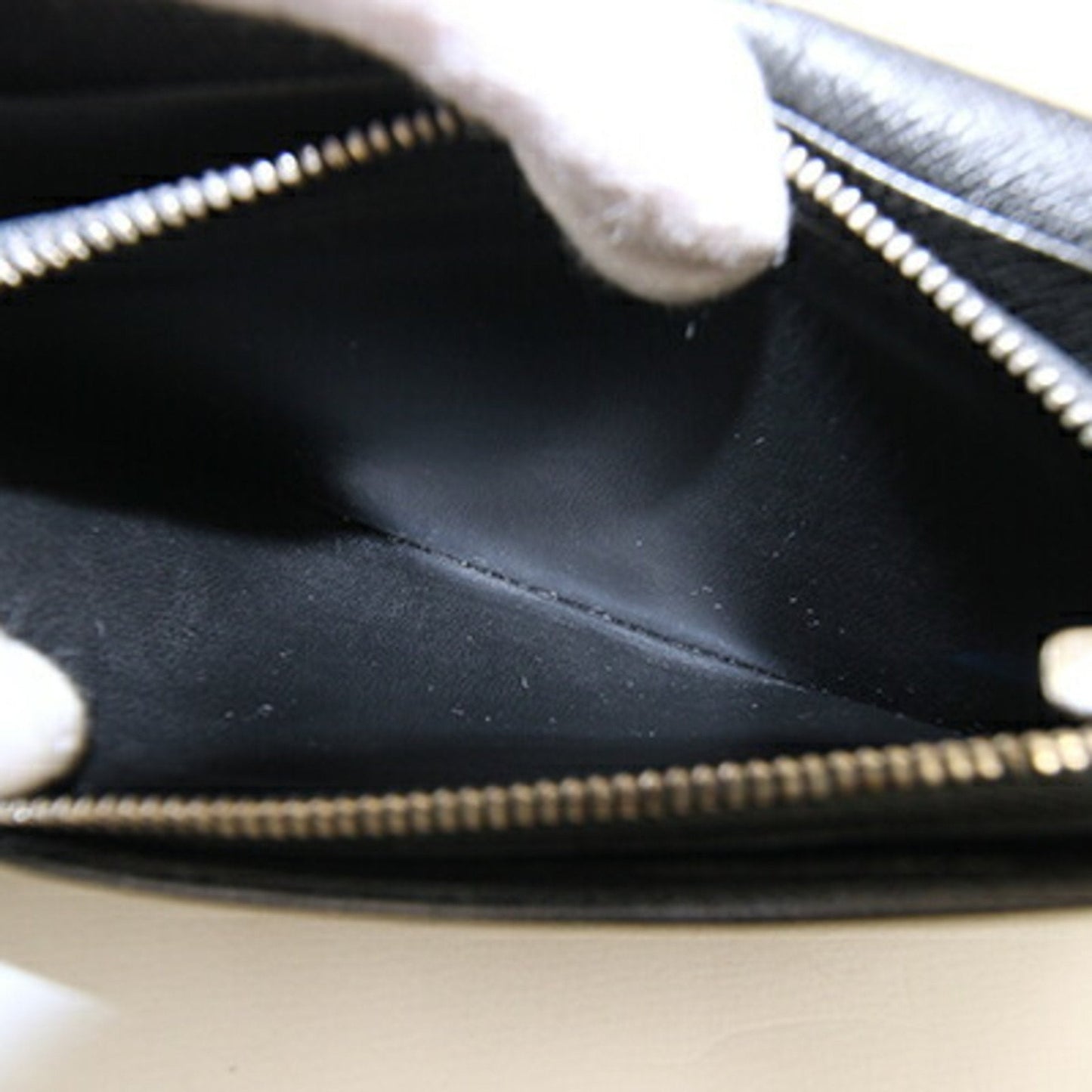 Louis Vuitton Black Leather Brazza (cuir Ta?Øga) wallet accessories