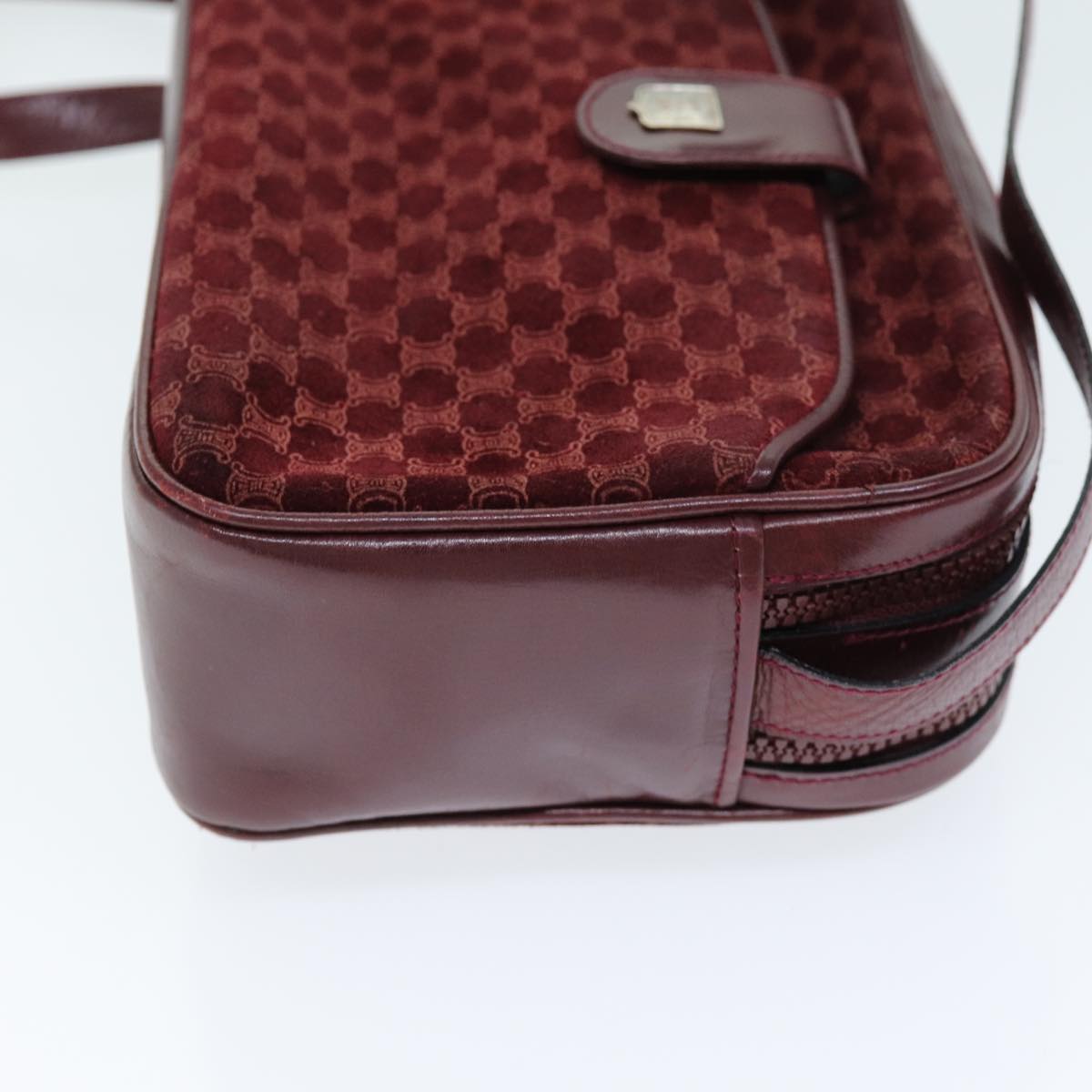 Luxury CELINE Macadam Canvas Shoulder Bag Bordeaux  74595