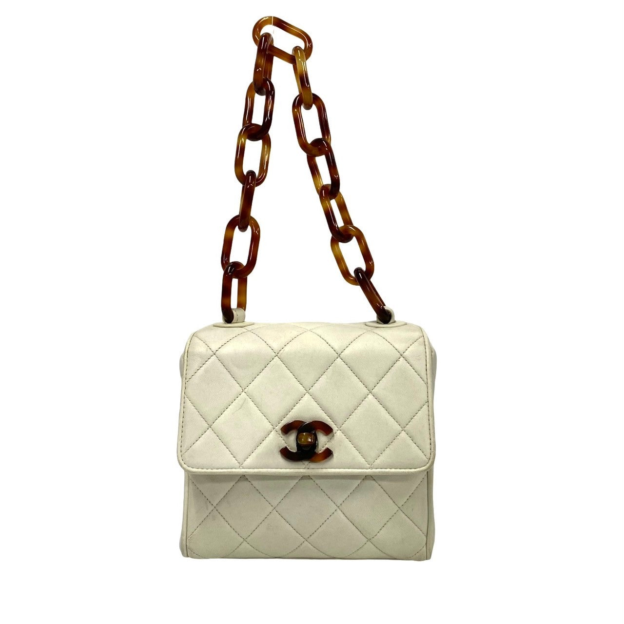 CHANEL Handbag lambskin white Matrasse