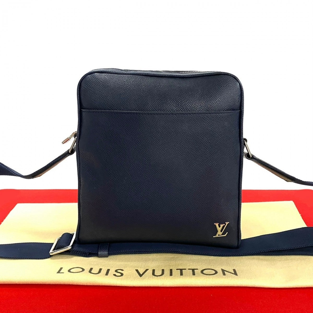 LOUIS VUITTON Shoulder Bag M30321 leather Navy Taiga Messenger PPM mens