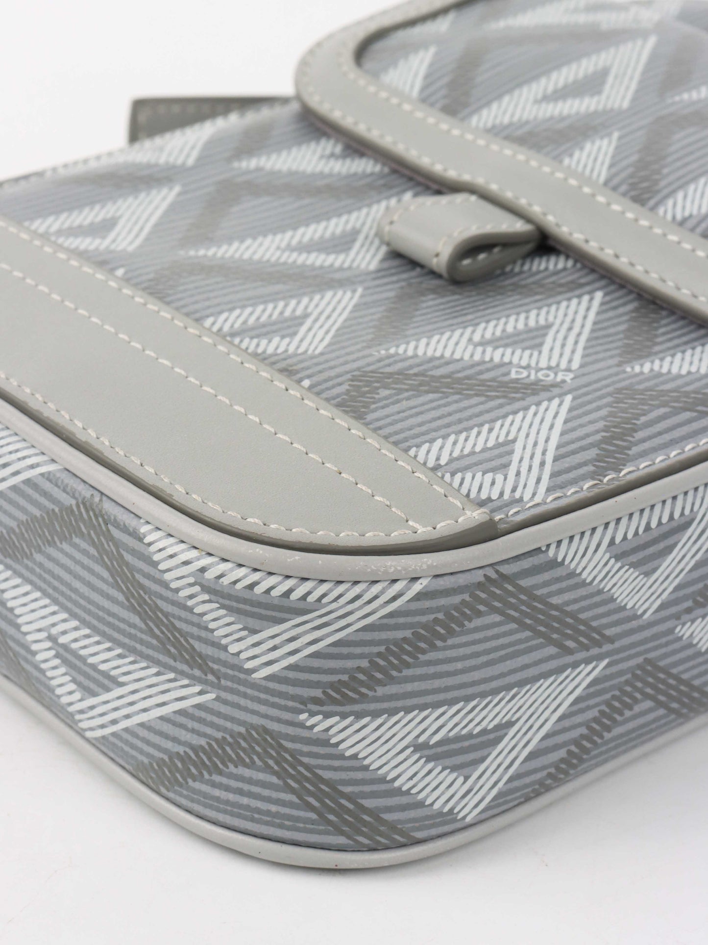 Dior Silver 'Hit The Road' Vertical Crossbody Pouch.