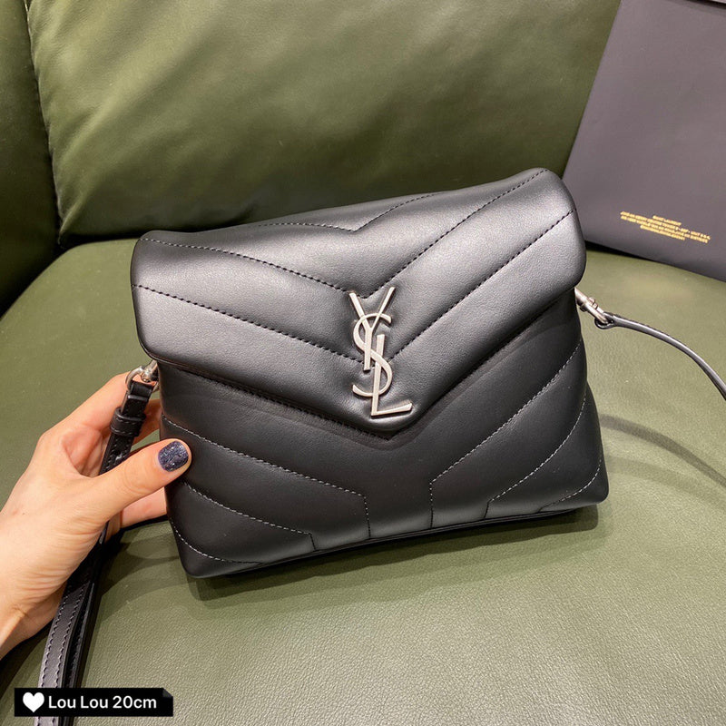 Yves Saint Laurent Boutique Polished Handbag