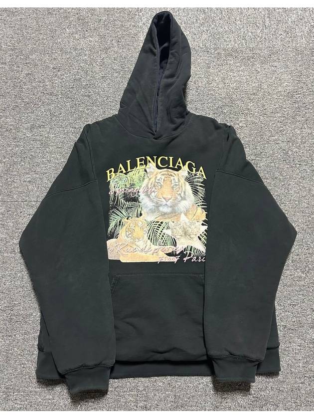Luxury Balenciaga Trending 2026 FBI Tiger Logo Reversible Hoodie 110