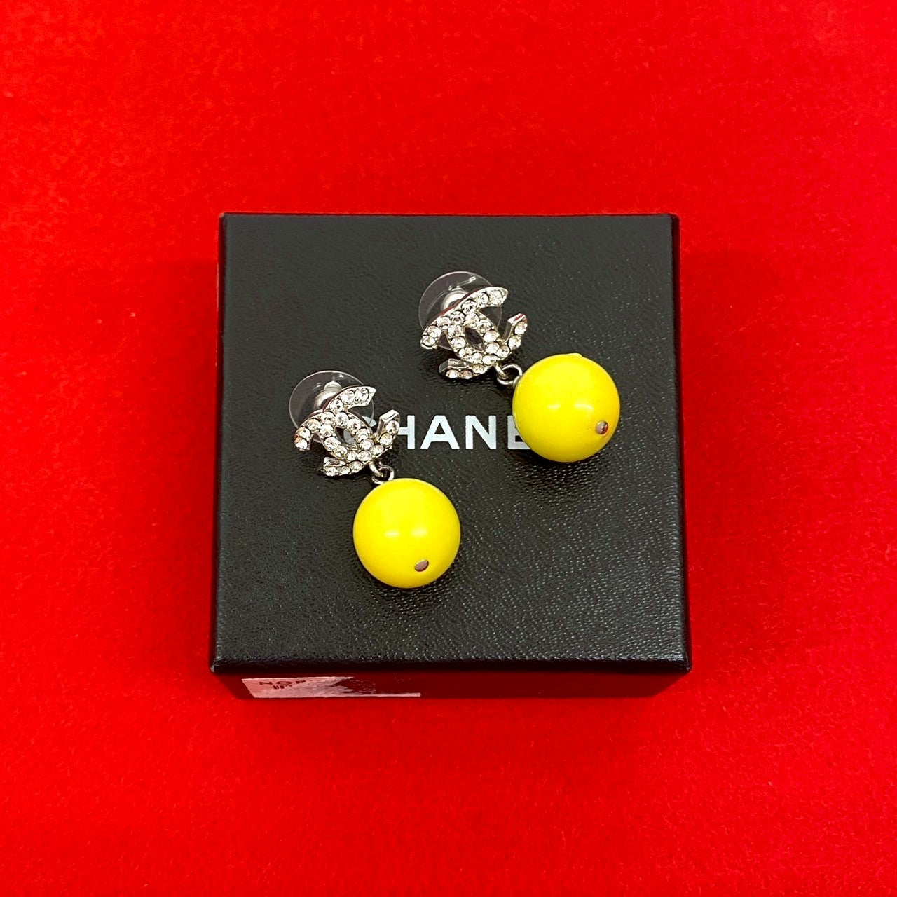 CHANEL Pierce metal Silver