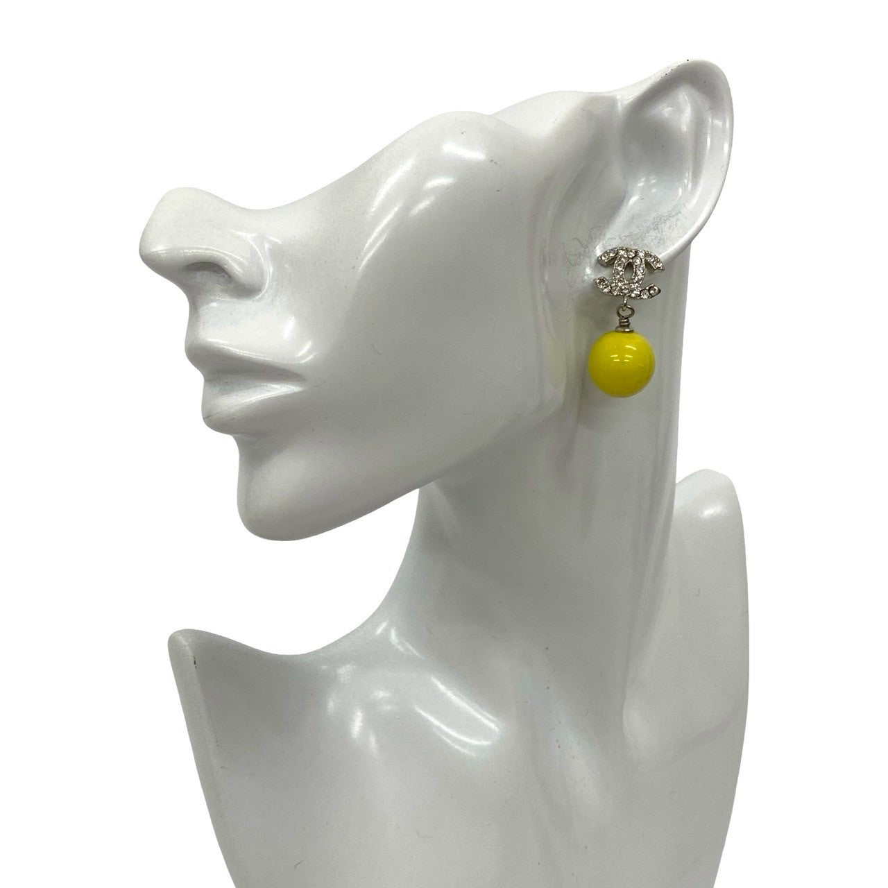 CHANEL Pierce metal Silver
