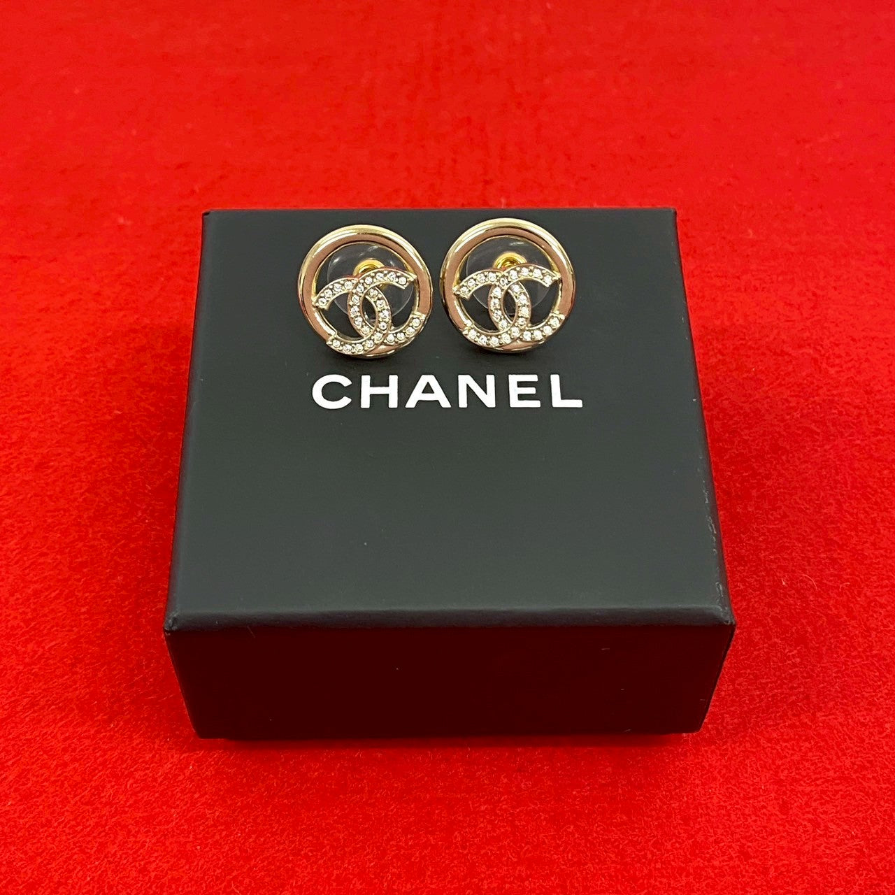 CHANEL Pierce Gold Plated gold
