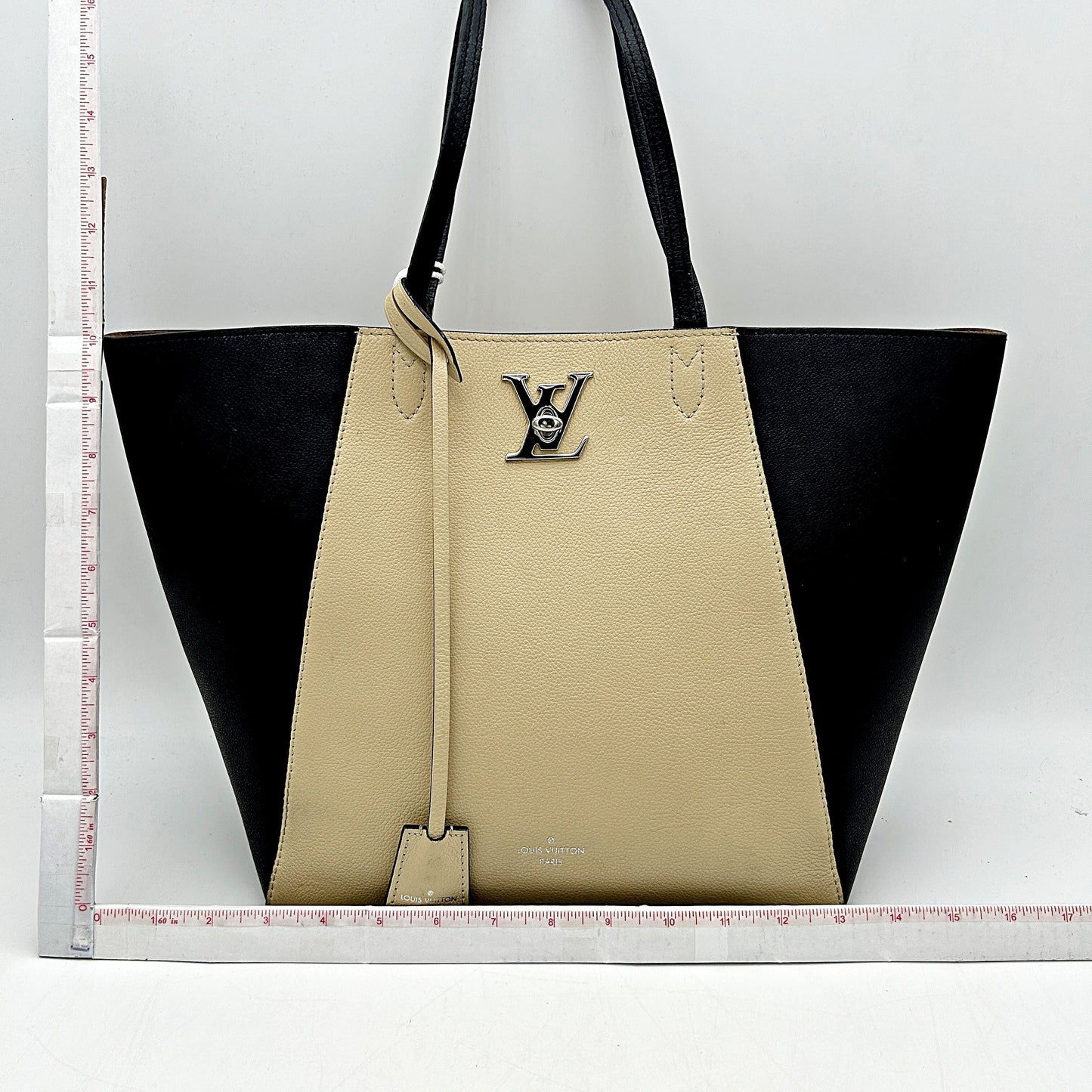 LOUIS VUITTON Calfskin Lockme Go Tote Black Vanilla LA30275