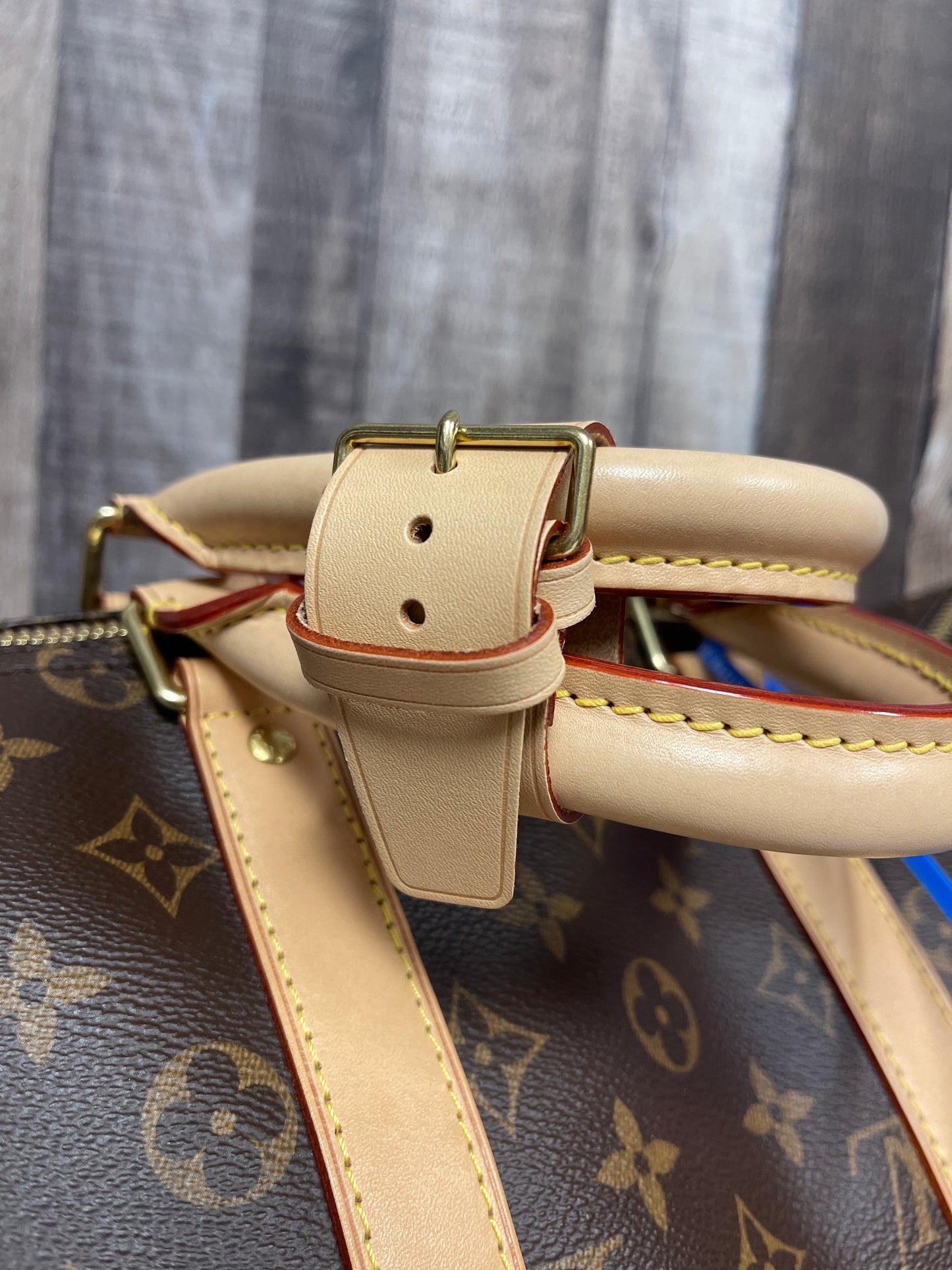 Handbag Luxury Designer By Louis Vuitton Size: Large