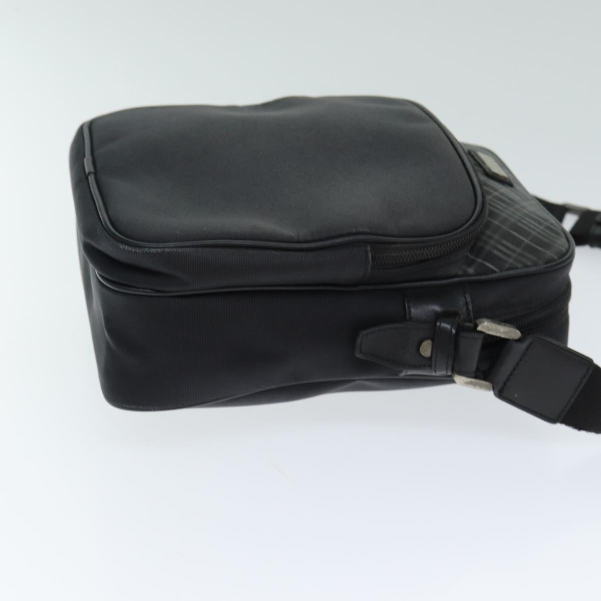 Luxury Burberry Nova Check Shoulder Bag Nylon Canvas Black Auth 81016