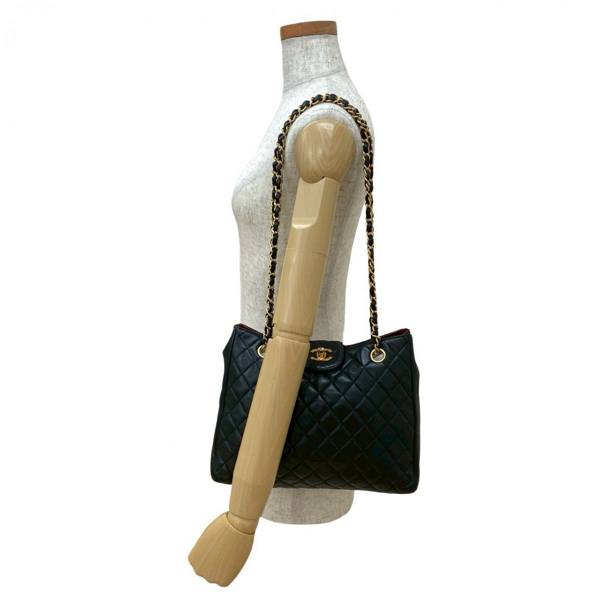 CHANEL Tote Bag lambskin black Matrasse