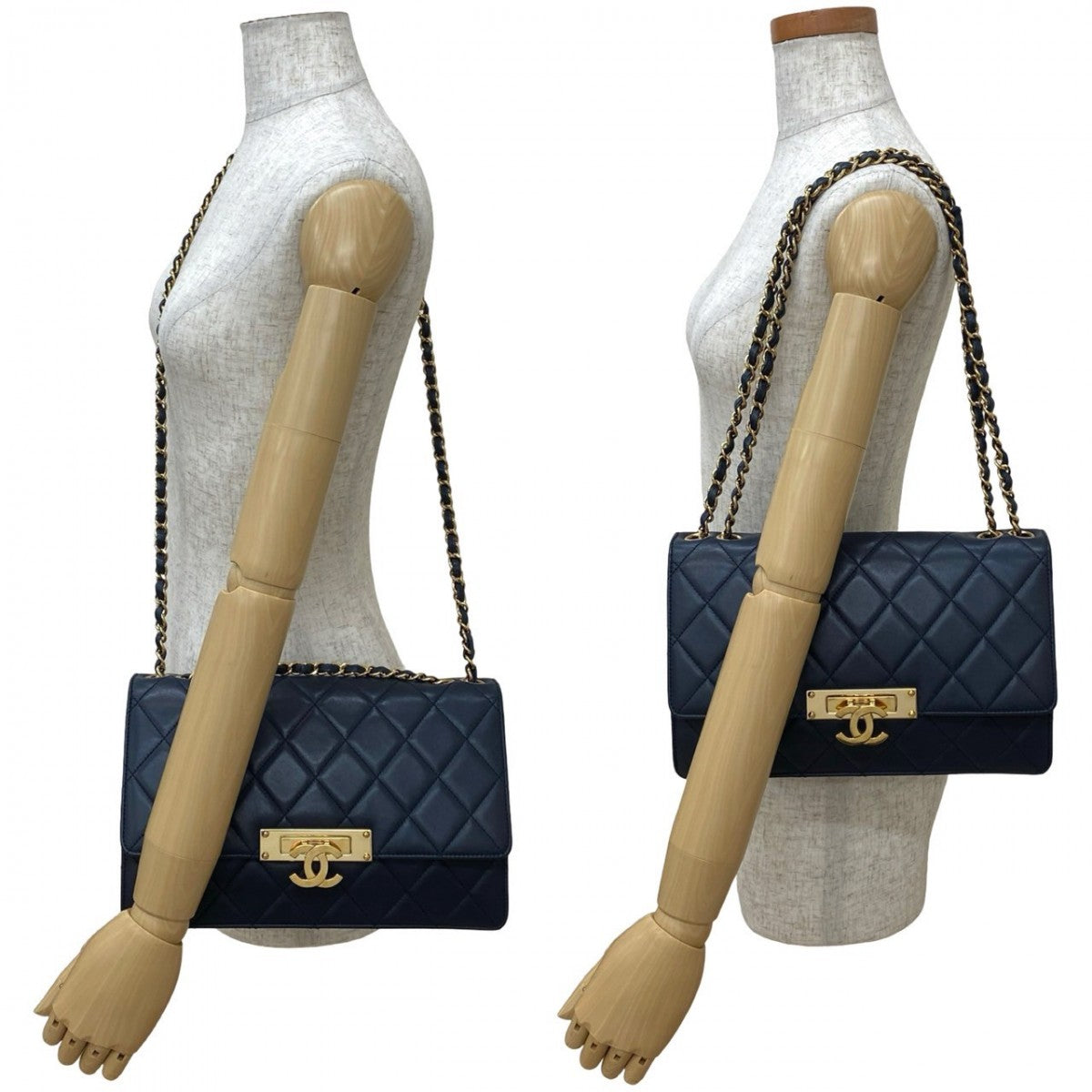 CHANEL Shoulder Bag lambskin Navy Matrasse
