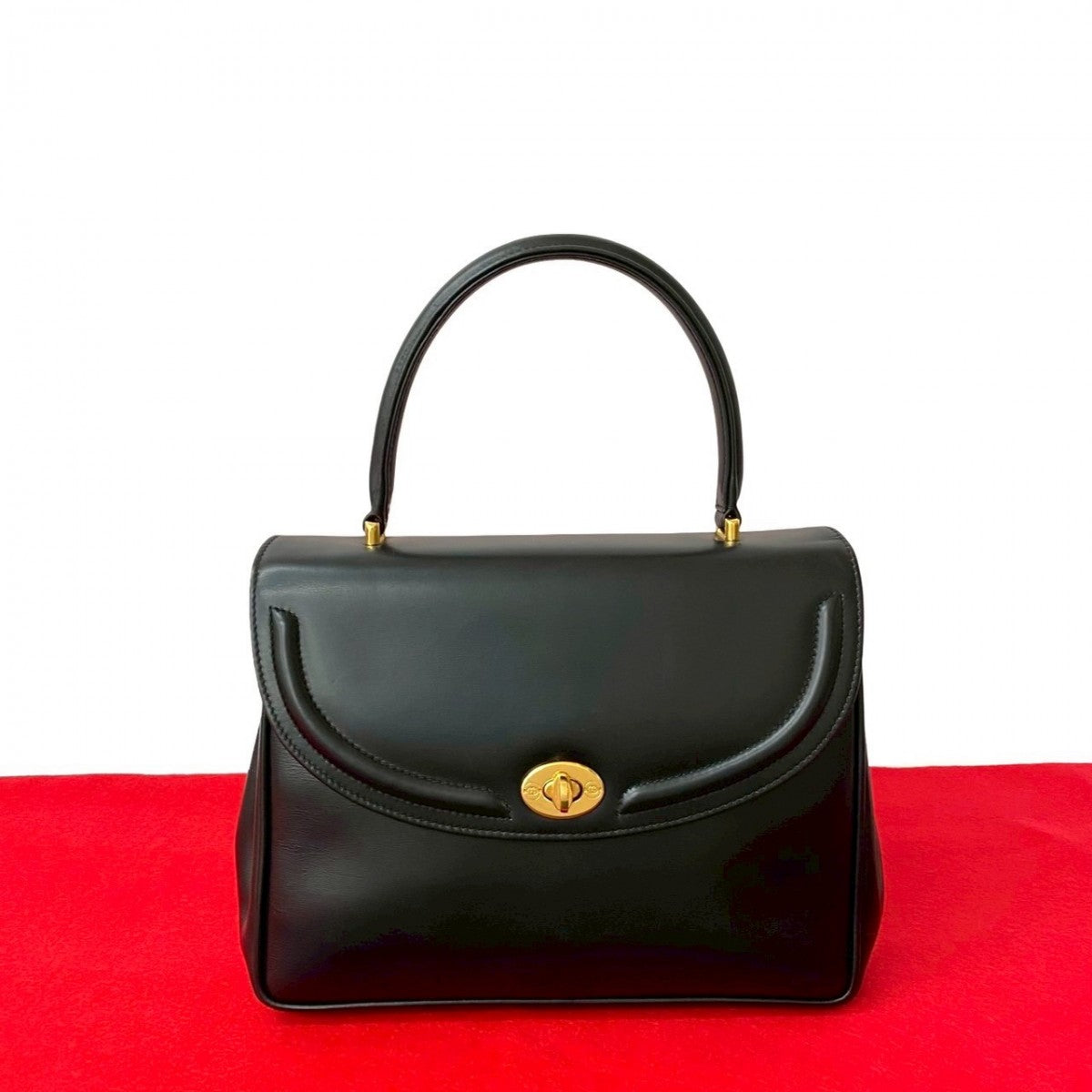 GUCCI Handbag Calfskin black