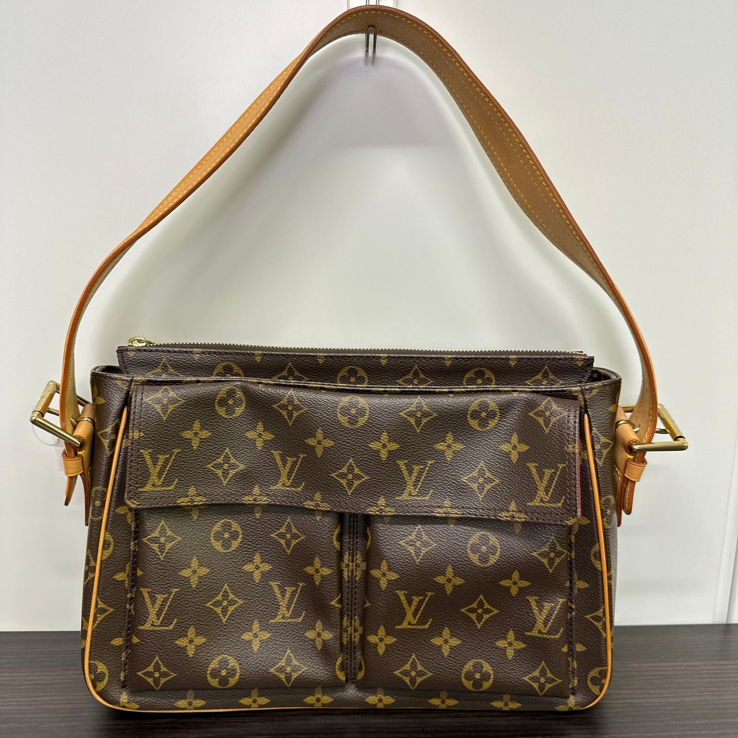 Louis Vuitton Viva Cite GM Shoulder Bag in Monogram Canvas LB119349